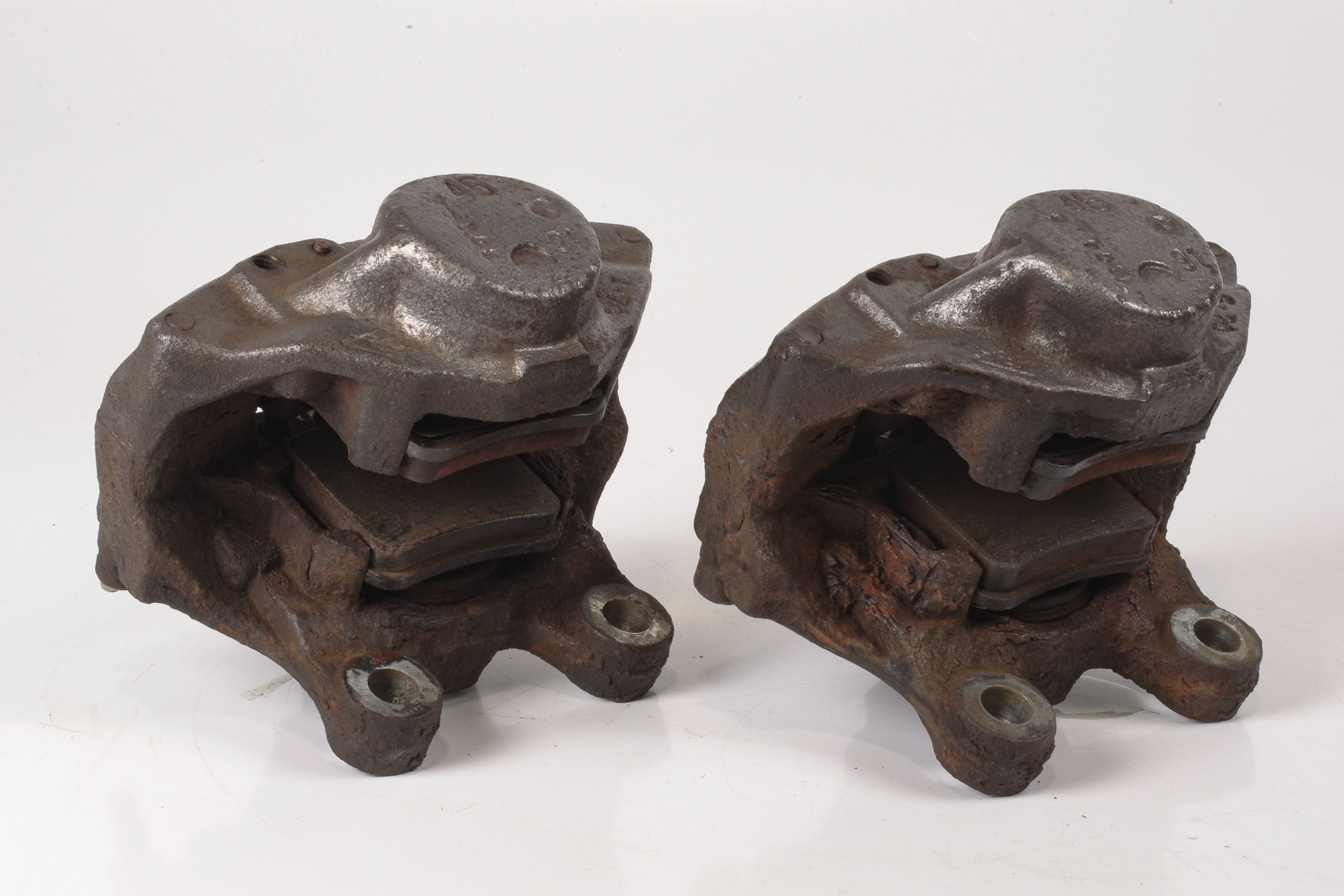 Mercedes 0014203983 Brake Caliper x2 - Rear | W140 V140 C140 W220 S S210 E