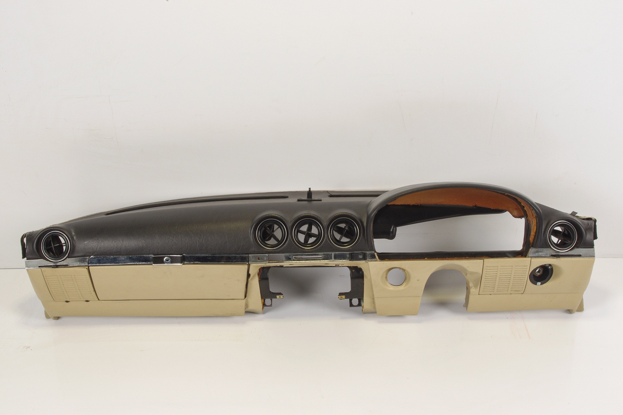 Mercedes 1076803587 Dashboard Shell - Cream (c) | C107 R107 SL