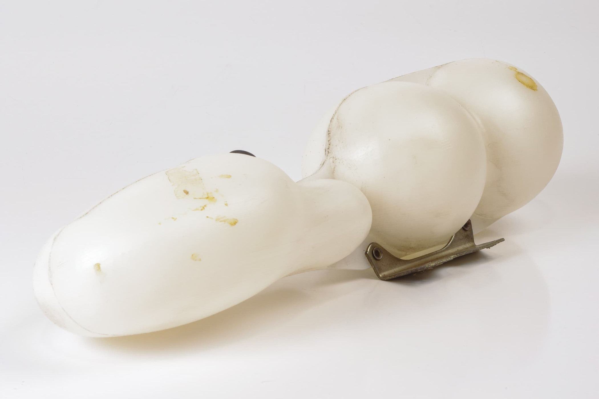 Mercedes 1078000719 Vacuum Accumulator Tank | C107 R107 R129 SL