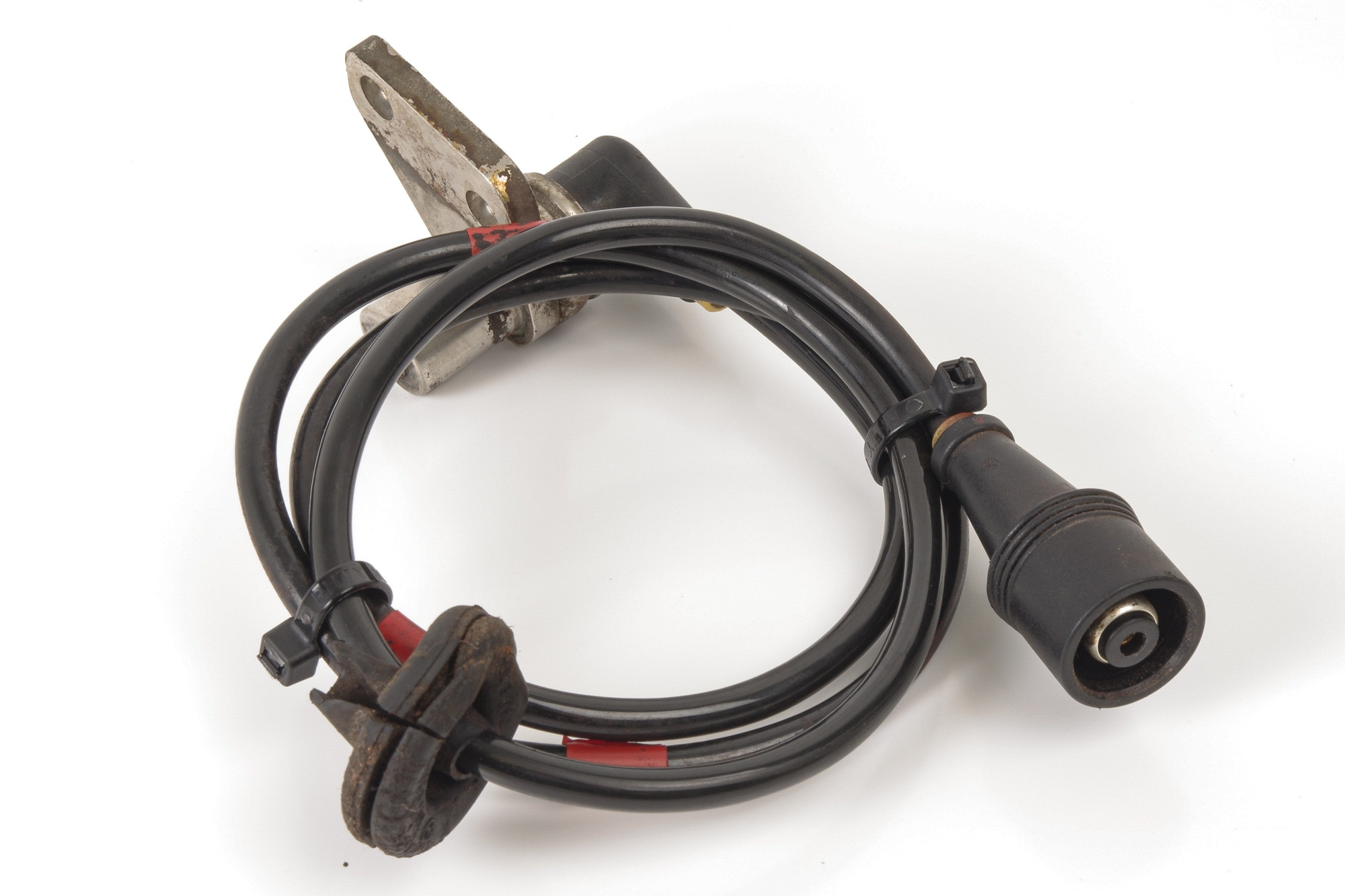 Mercedes 1075400317 ABS Sensor - Front Right (b) | R107 SL W124 E W201 C