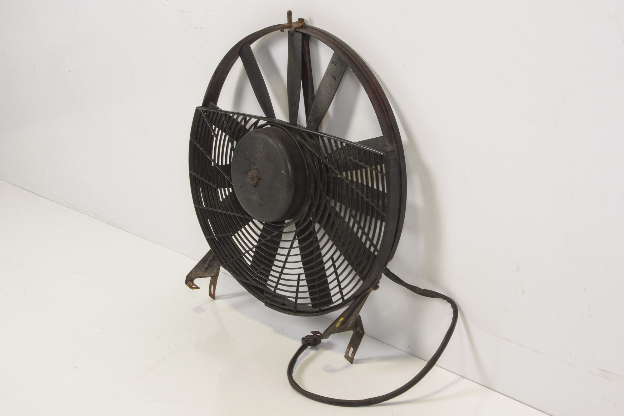 Mercedes 0005007993 Cooling Fan | W100 W108 W111 W116 W126 S C107 R107 R129...