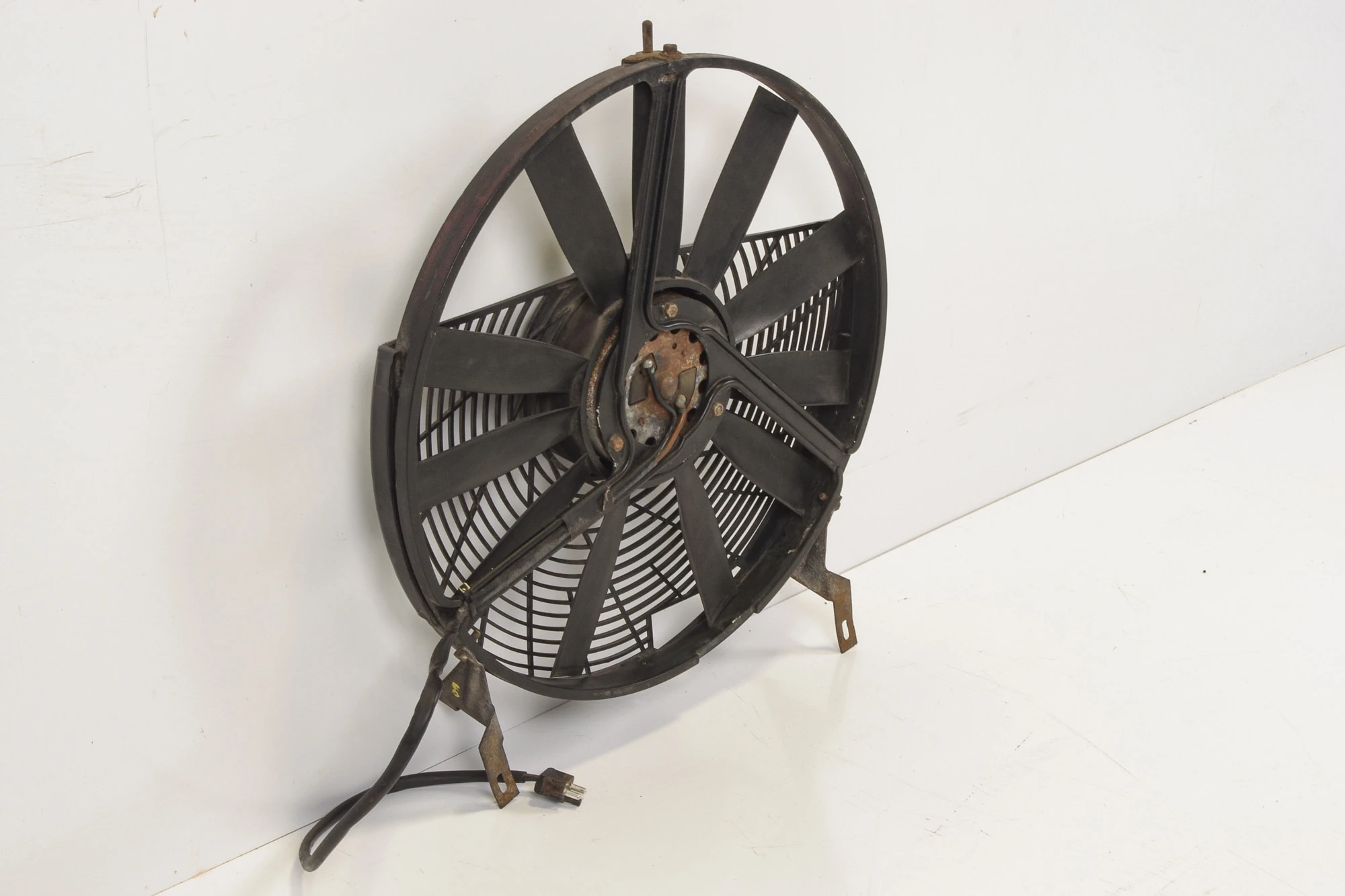 Mercedes 0005007993 Cooling Fan | W100 W108 W111 W116 W126 S C107 R107 R129...