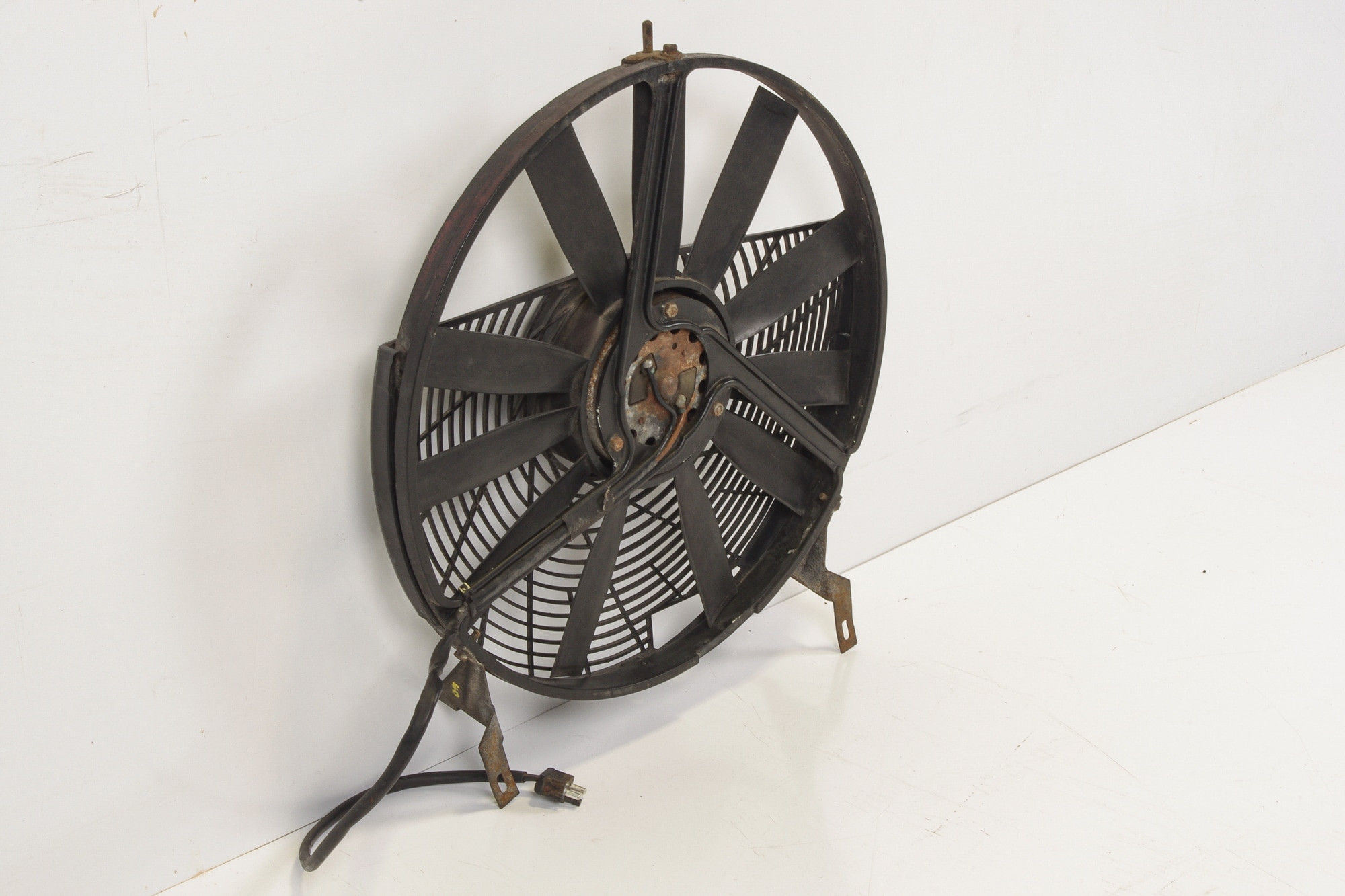 Mercedes 0005007993 Cooling Fan | W100 W108 W111 W116 W126 S C107 R107 R129...