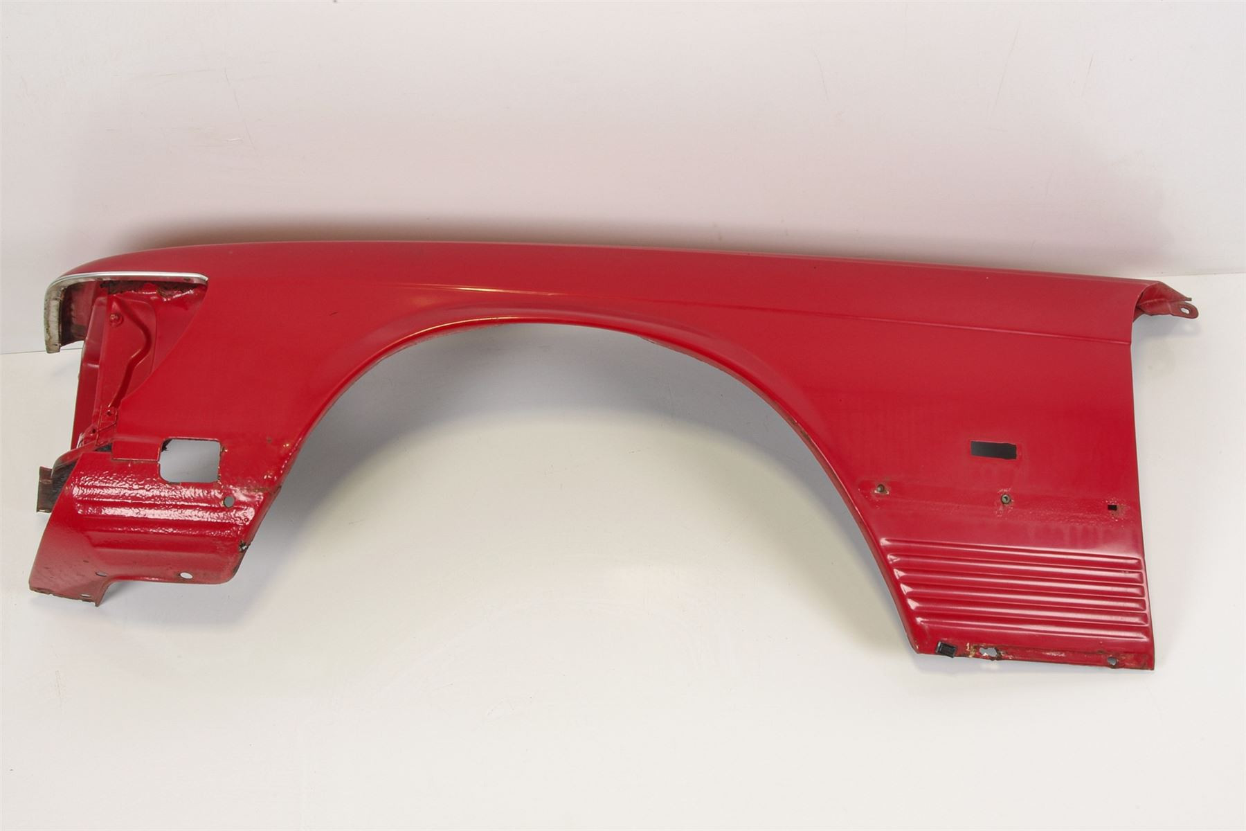 Mercedes 1078801318 Wing - Front Left Red | C107 R107 SL