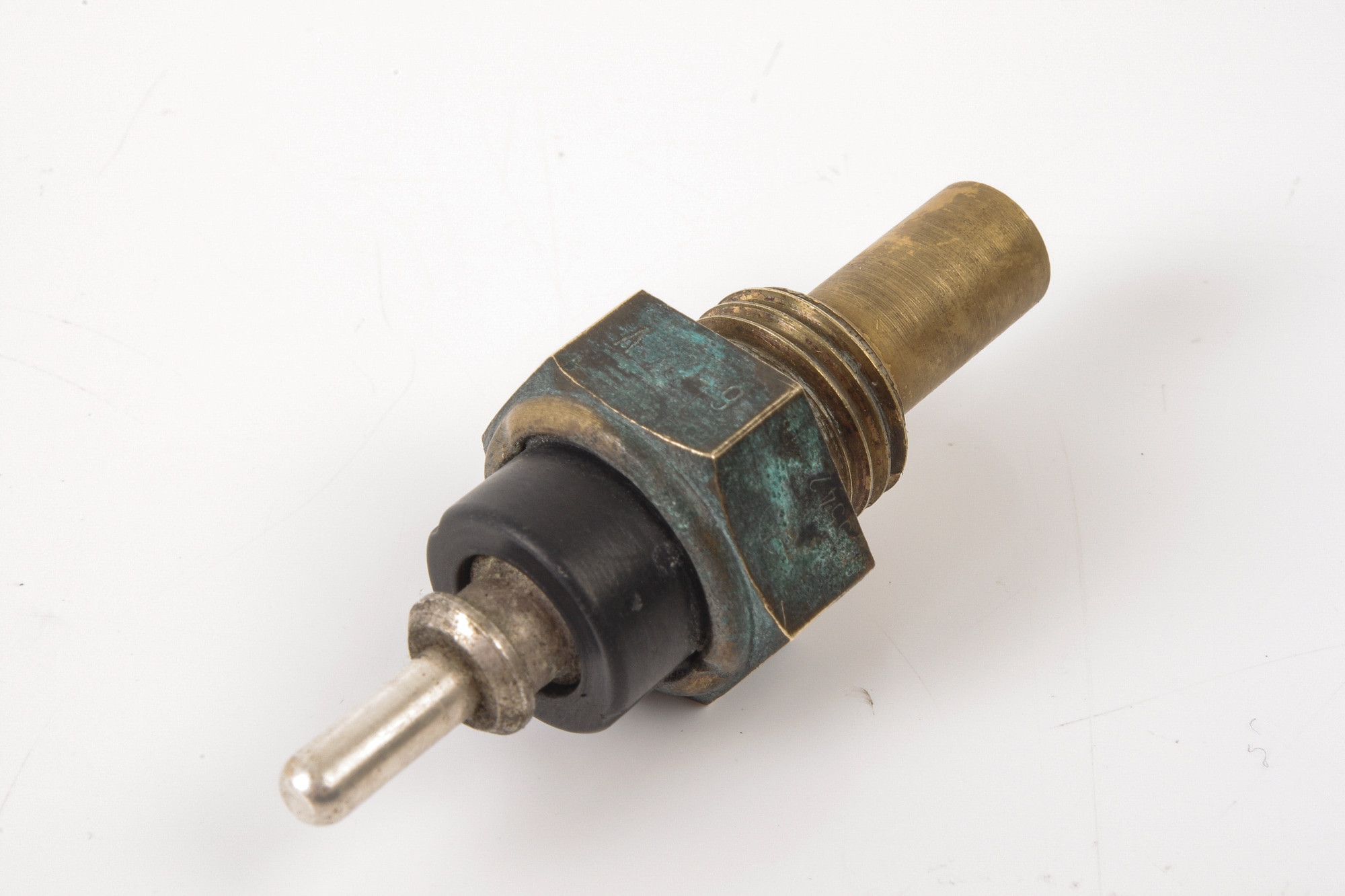 Mercedes 0055421017 Coolant Temperature Sensor | C107 R107 R129 SL W109 W116...