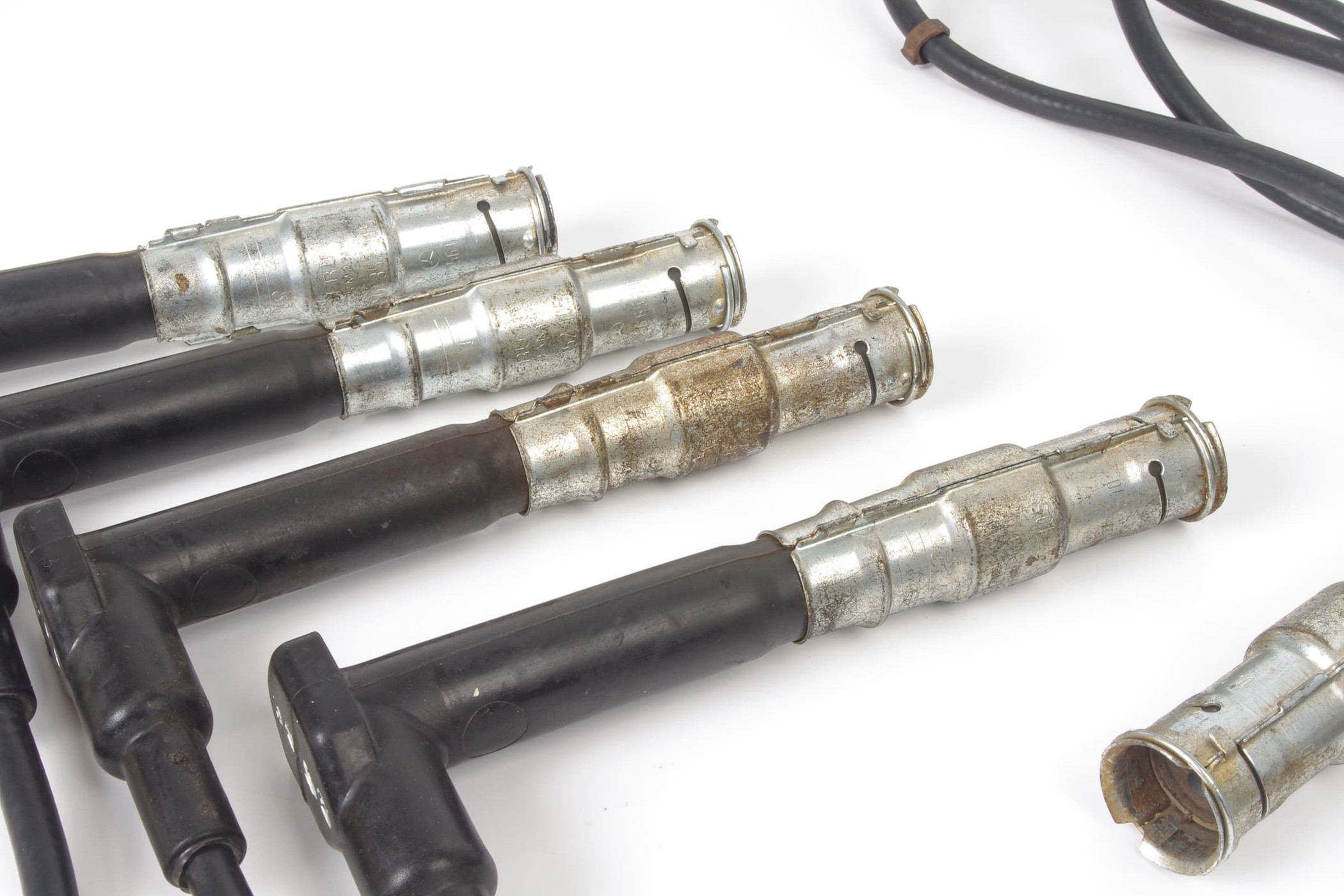 Mercedes 0001566810 Ignition Lead x8 | W124 E R129 SL W140 S W202 C