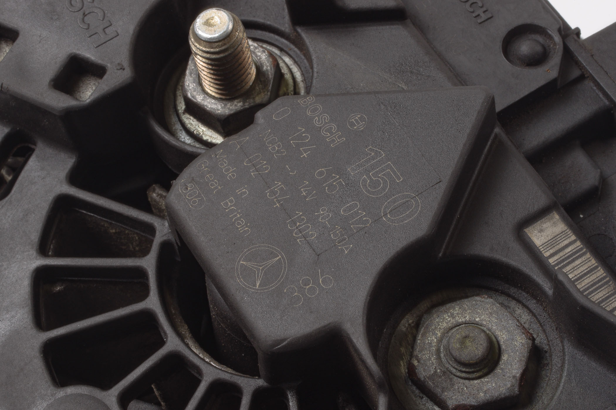 Mercedes 0121541302 Alternator (a) | C199 R199 Z199 SLR C208 A208 CLK W210... (Archive)