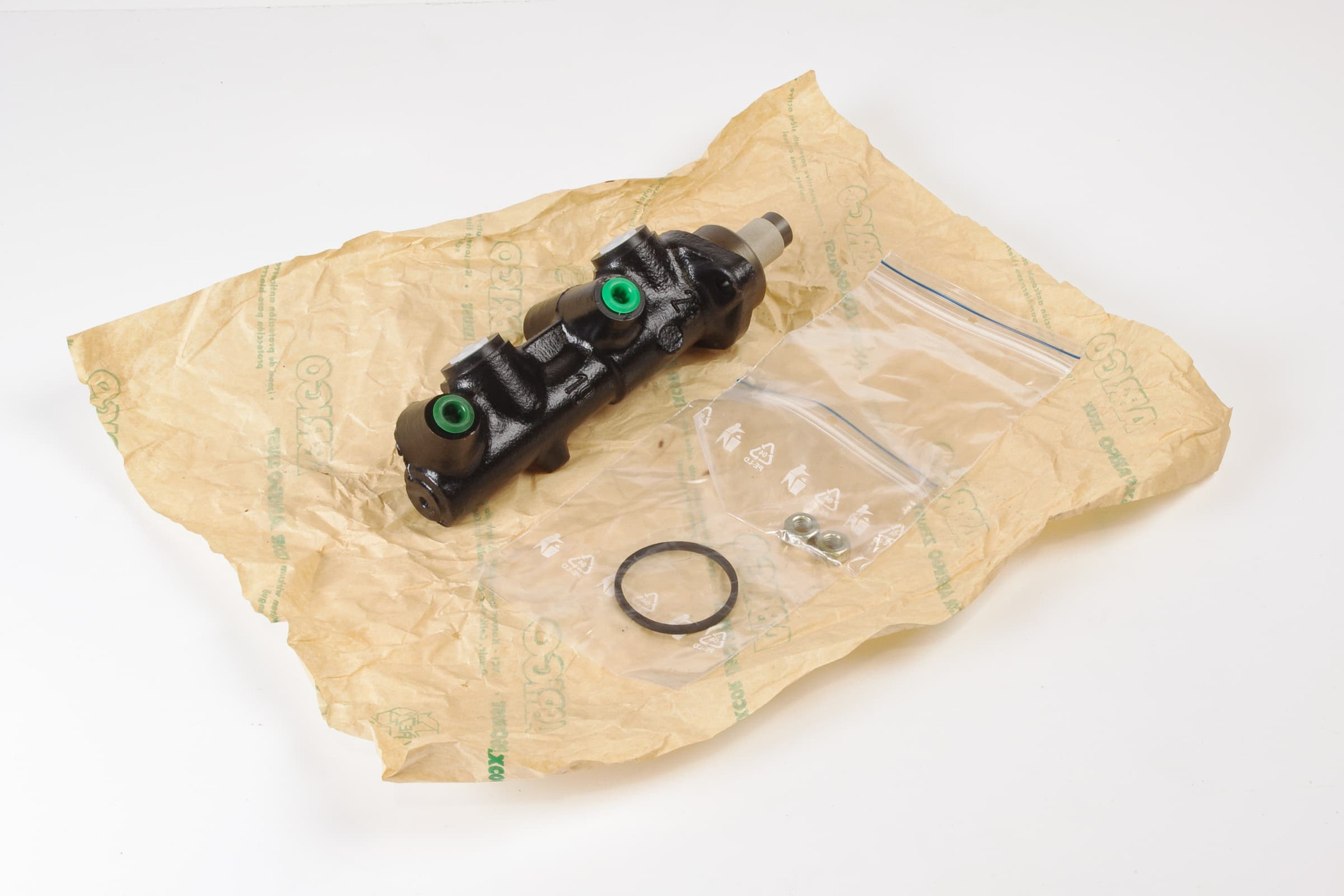 Mercedes 0044300901 Brake Master Cylinder (New Old St.) | C107 R107 SL W116...