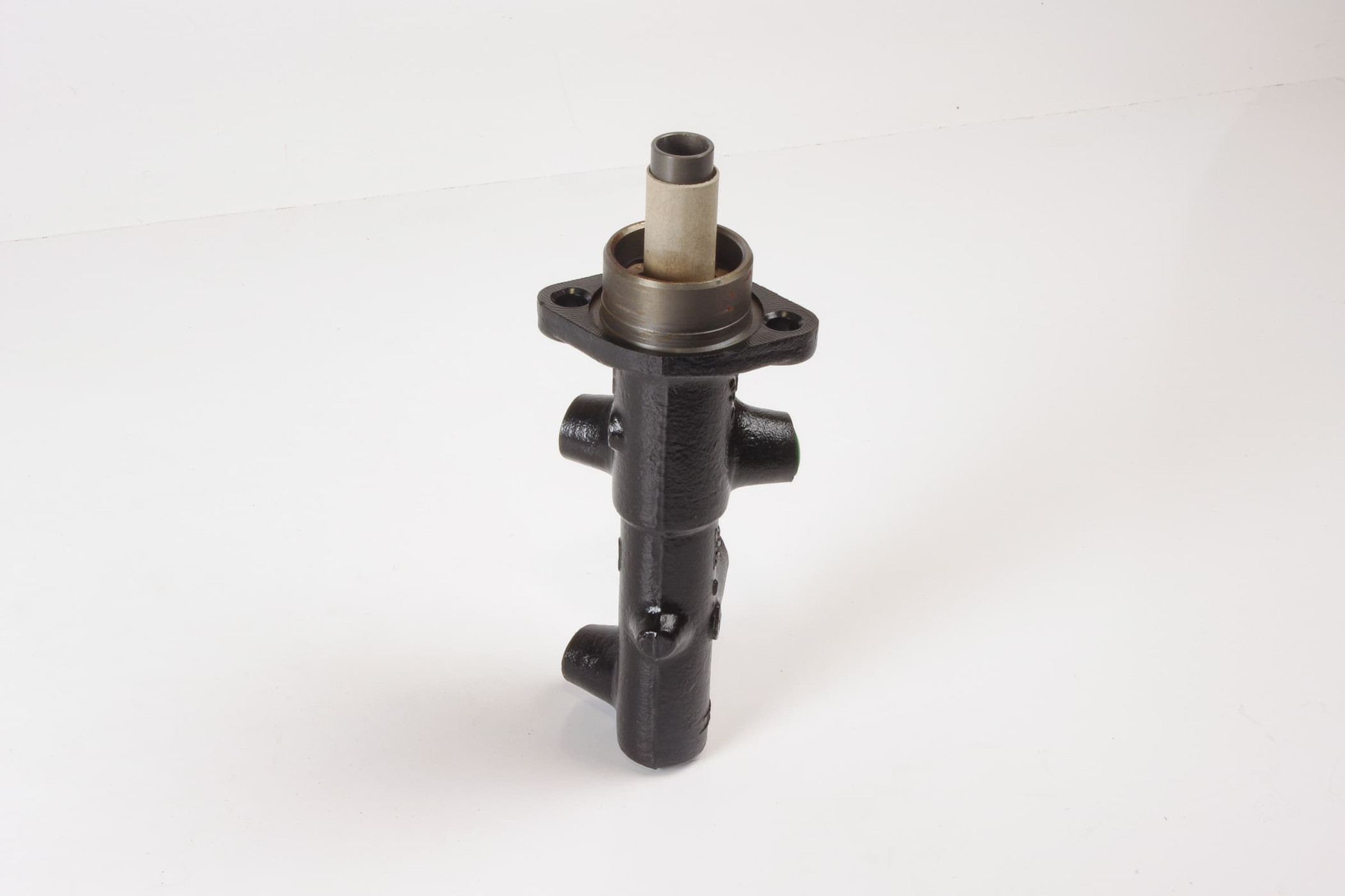 Mercedes 0044300901 Brake Master Cylinder (New Old St.) | C107 R107 SL W116...