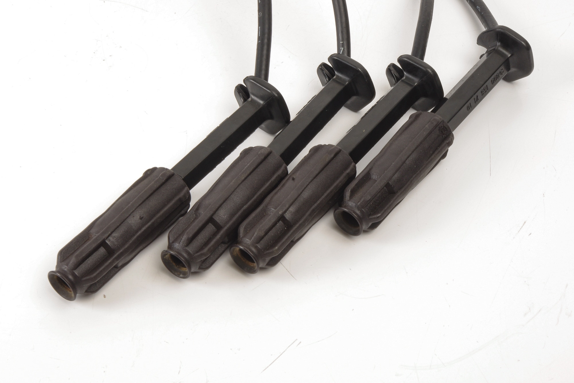 Mercedes 0001567110 Ignition Lead Set x4 | W124 W210 E R129 SL W140 S R170...