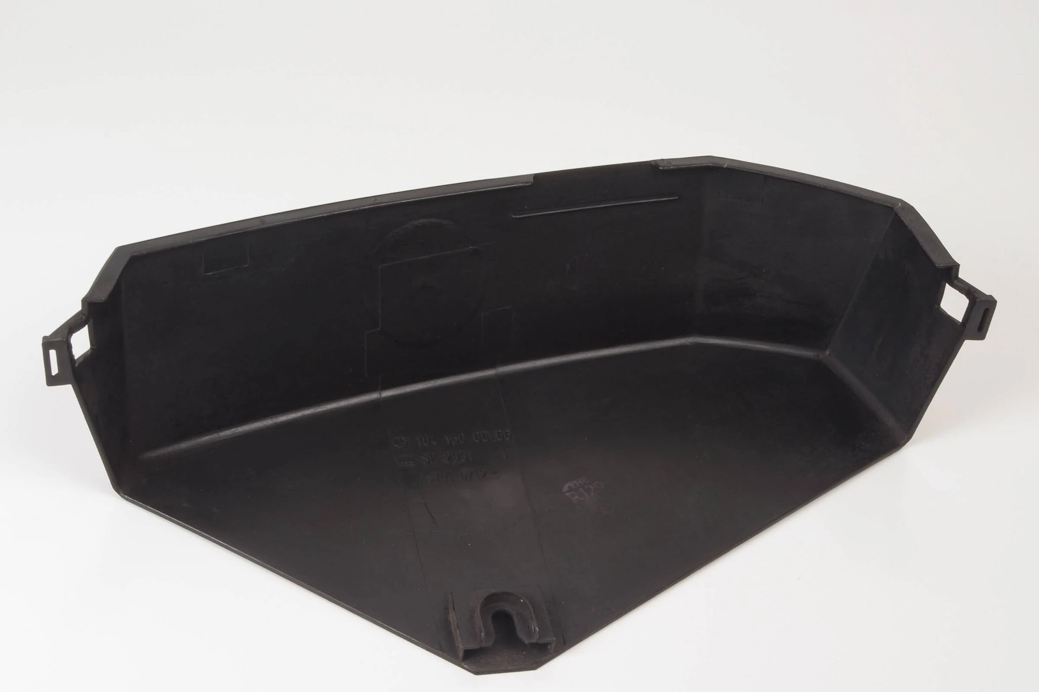 Mercedes 1041500066 Distributor Cover (a) | W124 W210 E R129 SL W140 S W202 C...
