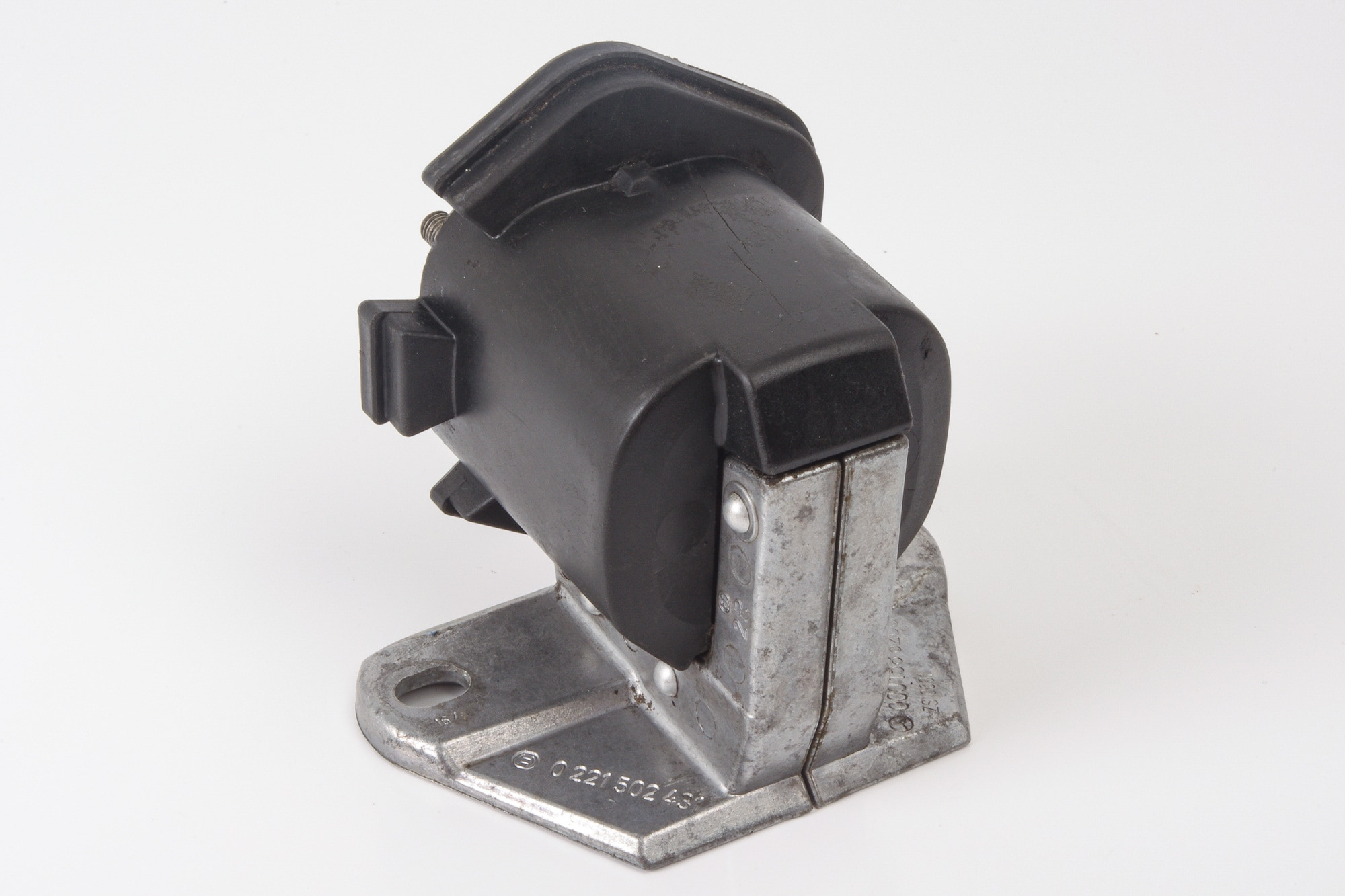 Mercedes 0001586203 Ignition Coil | R107 R129 SL W124 E W126 W140 S W201 C...