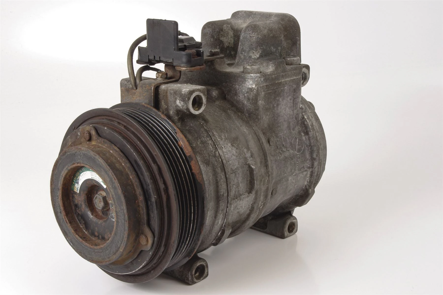 Mercedes 0002303611 A/C Compressor | R129 SL