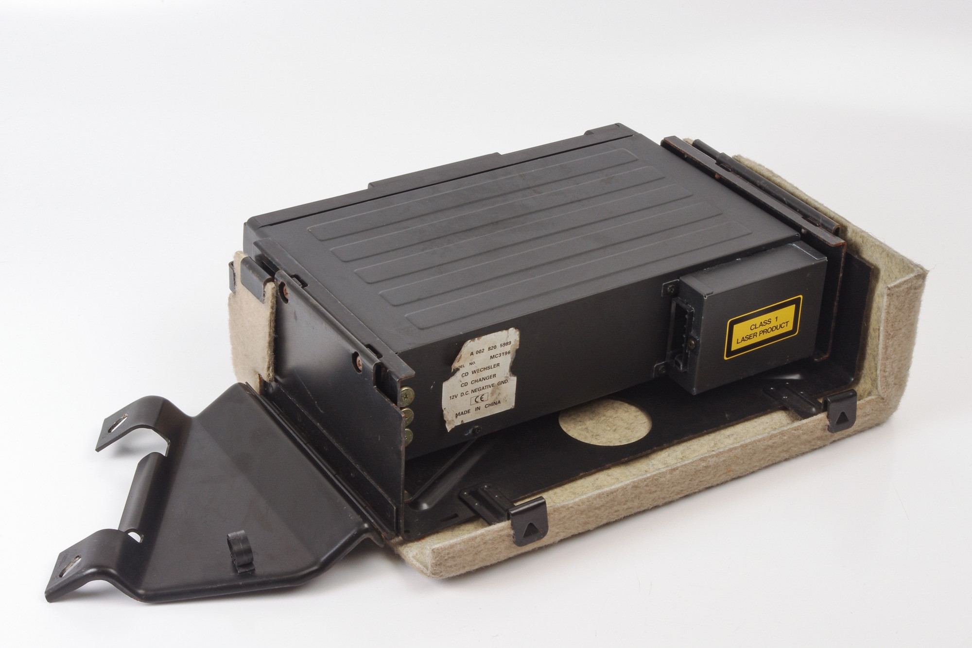 Mercedes 0028204289 CD Changer - Beige | R129 SL W140 V140 S