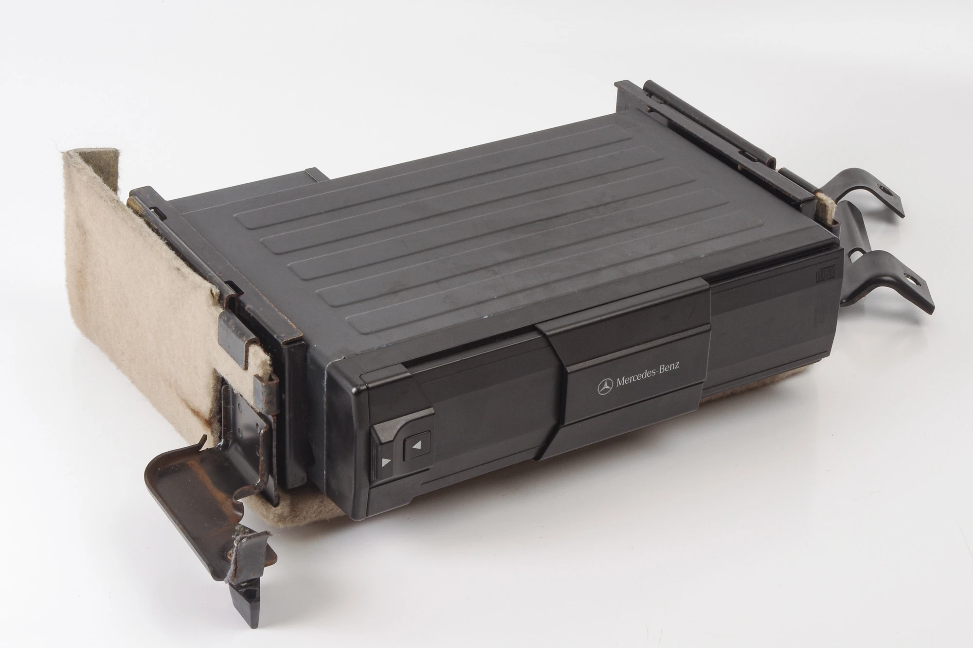 Mercedes 0028204289 CD Changer - Beige | R129 SL W140 V140 S