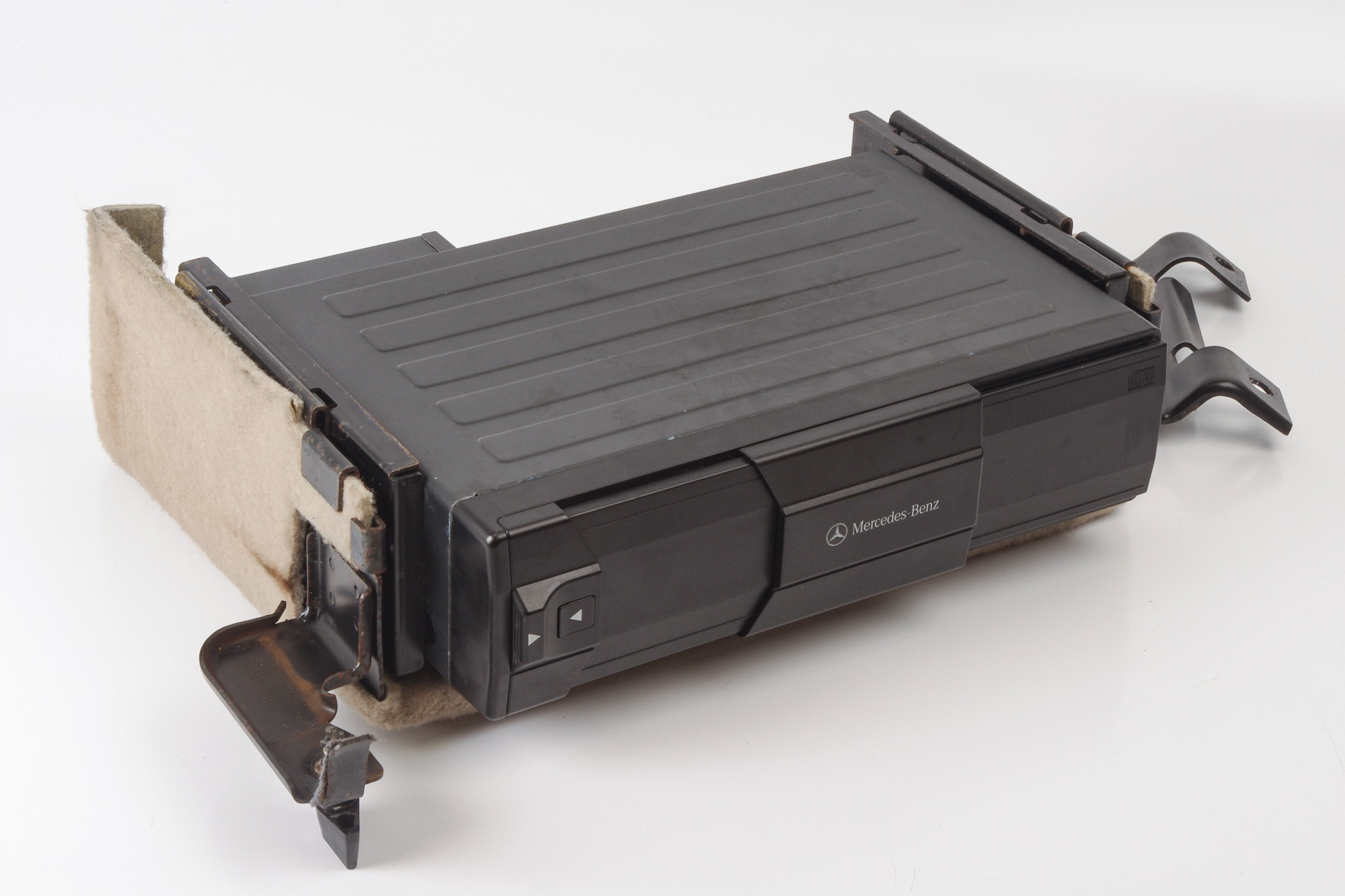 Mercedes 0028204289 CD Changer - Beige | R129 SL W140 V140 S