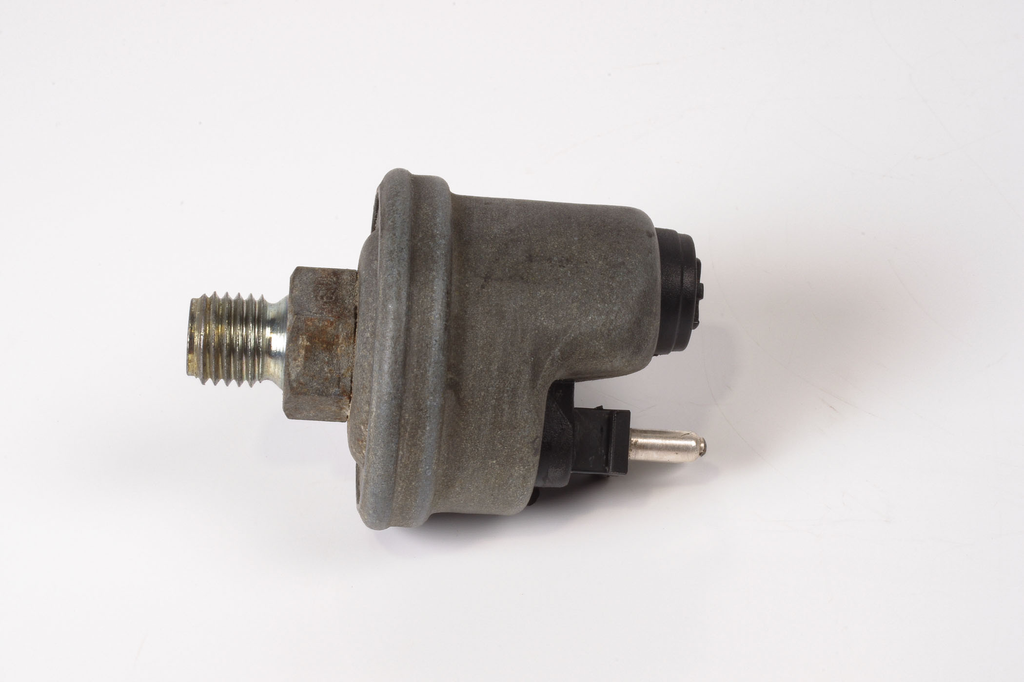 Mercedes 0095420817 Oil Pressure Sensor | R129 SL W140 V140 C140 S