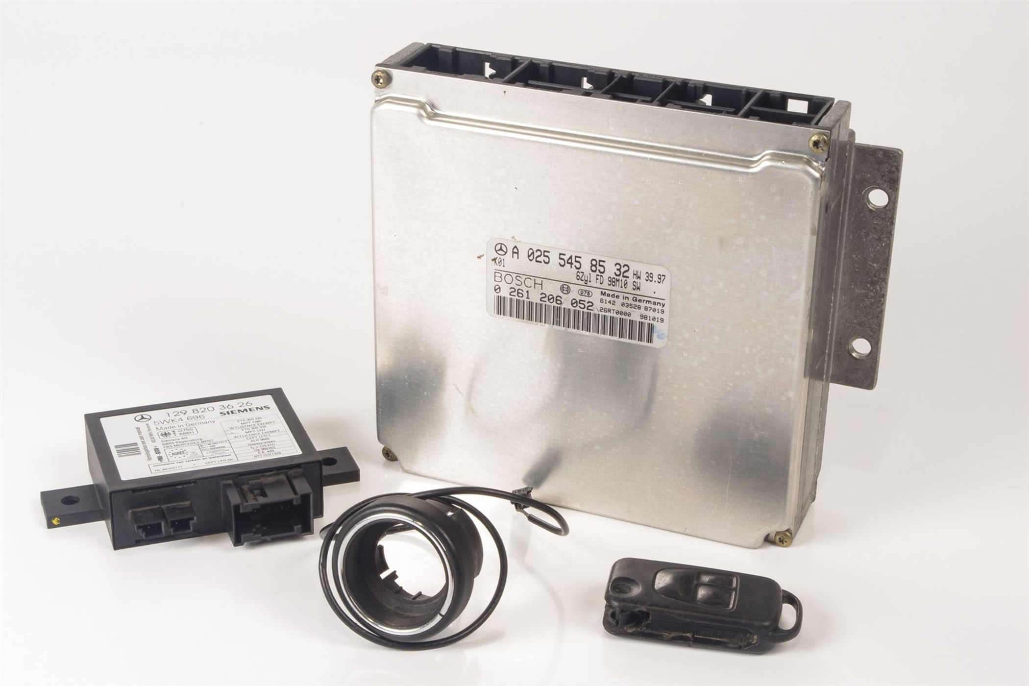 Mercedes 0255458532 Engine ECU Key Fob Coded Set (a) | R129 SL W202 C W210 E...