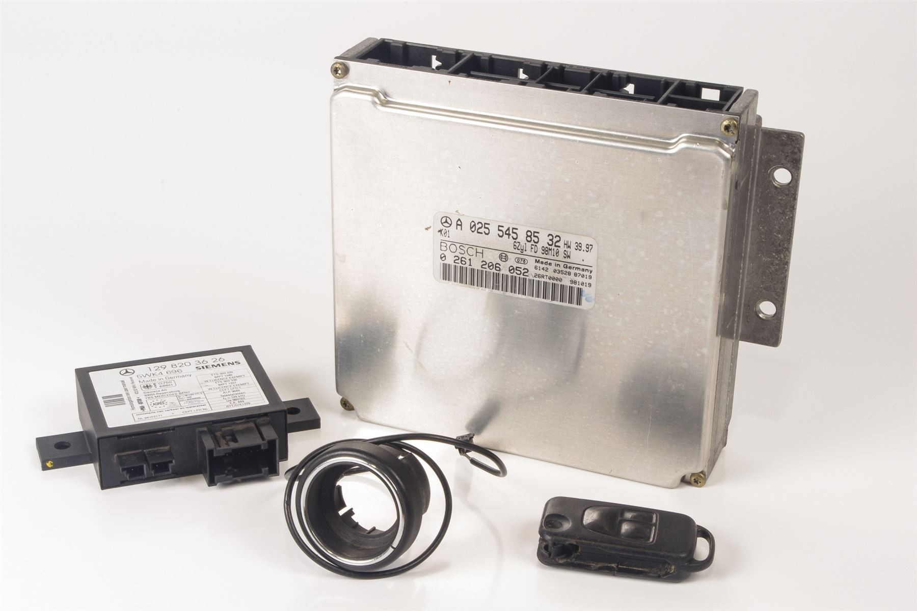 Mercedes 0255458532 Engine ECU Key Fob Coded Set | R129 SL W202 C W210 E W220 S