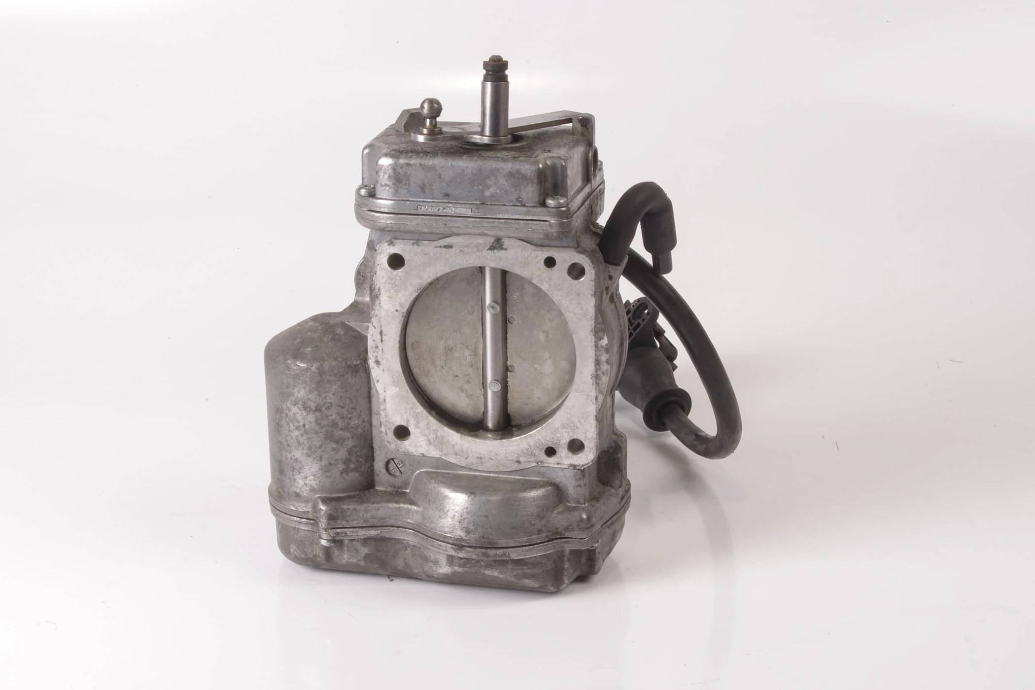 Mercedes 0001415725 Throttle Body | W124 W210 E R129 SL W140 S W202 C W463 G