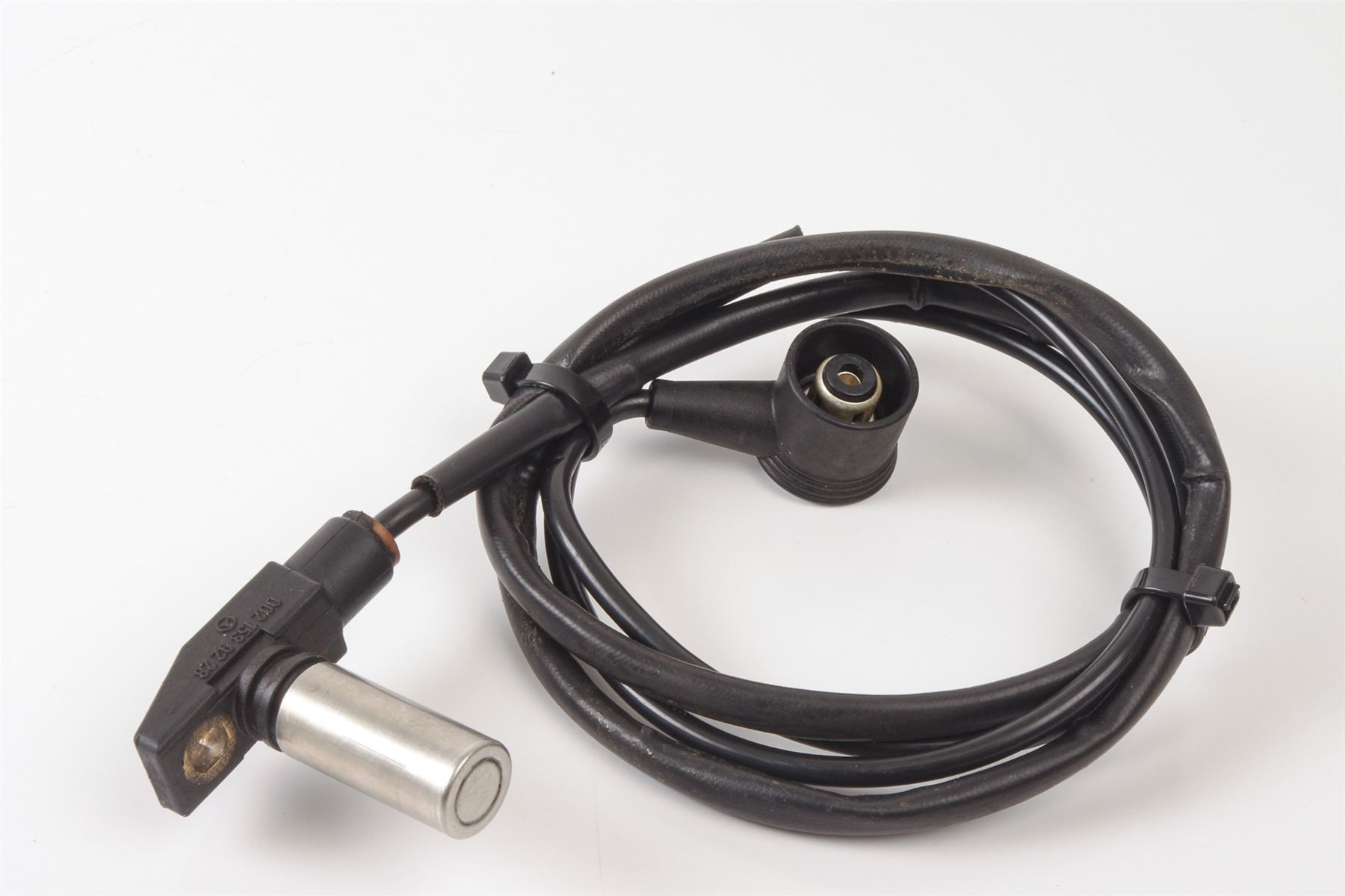 Mercedes 0021539228 Crankshaft Position Sensor | W124 E R129 SL W140 S W460...