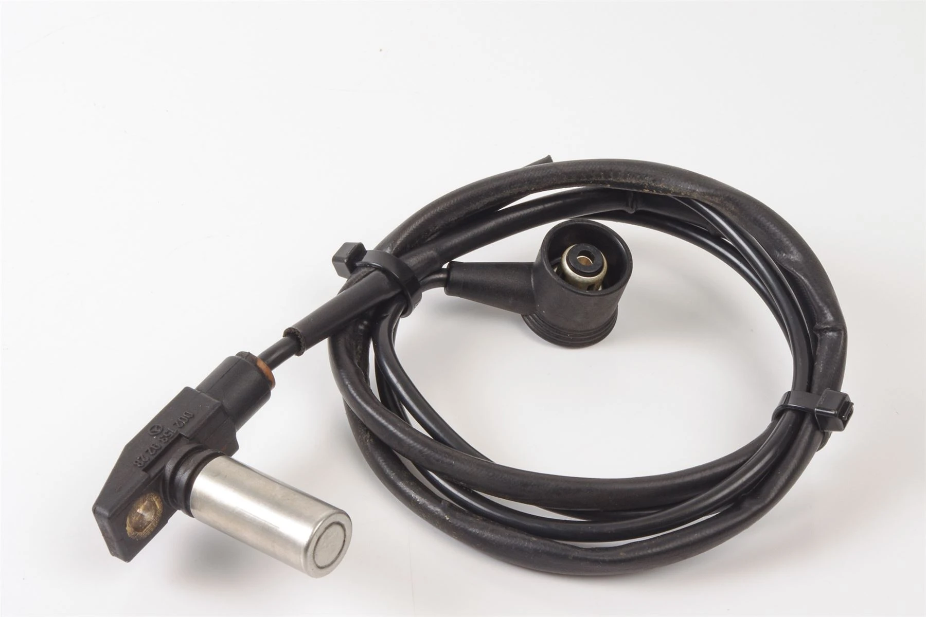 Mercedes 0021539228 Crankshaft Position Sensor | W124 E R129 SL W140 S W460...