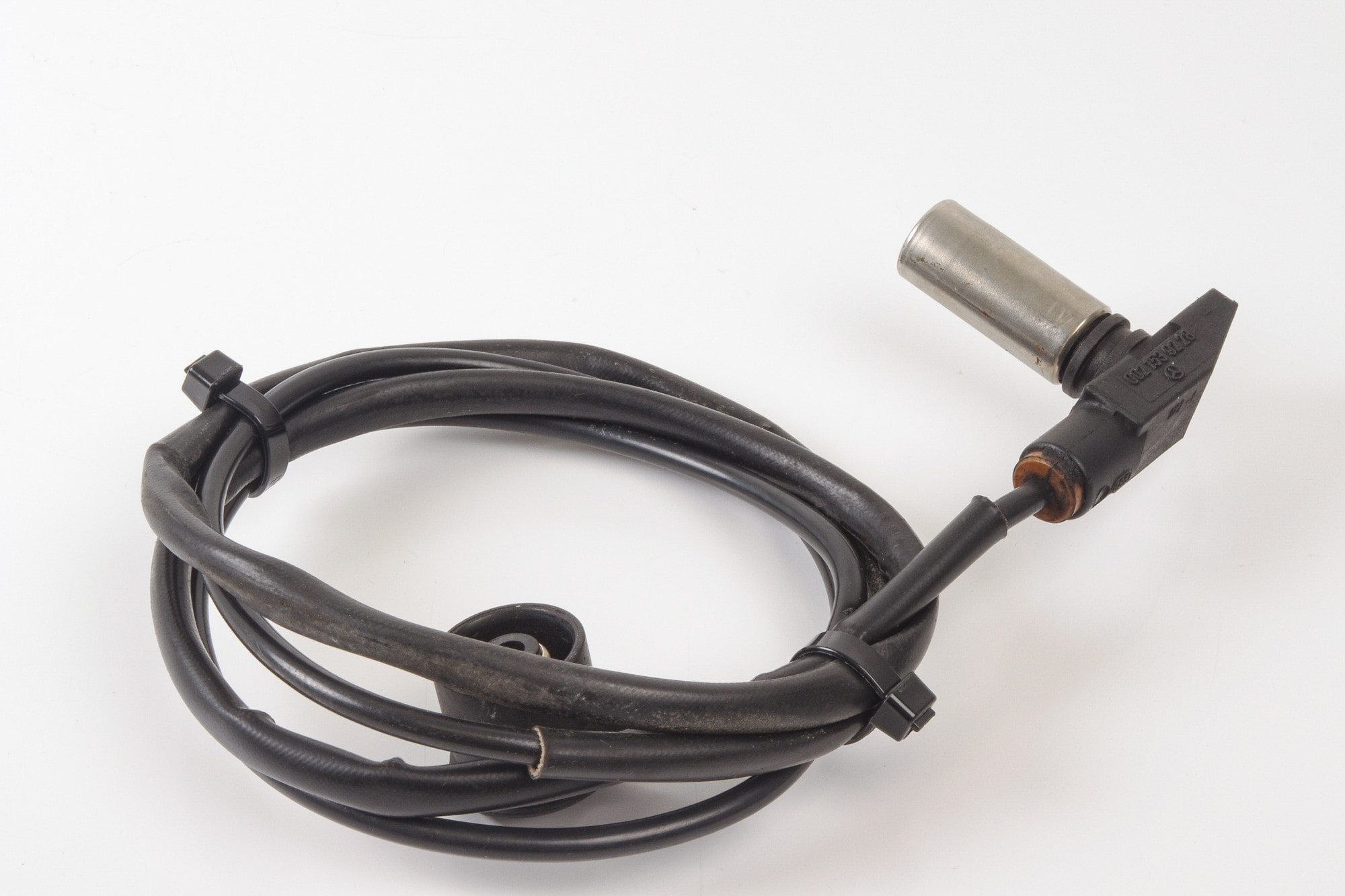 Mercedes 0021539228 Crankshaft Position Sensor | W124 E R129 SL W140 S W460...