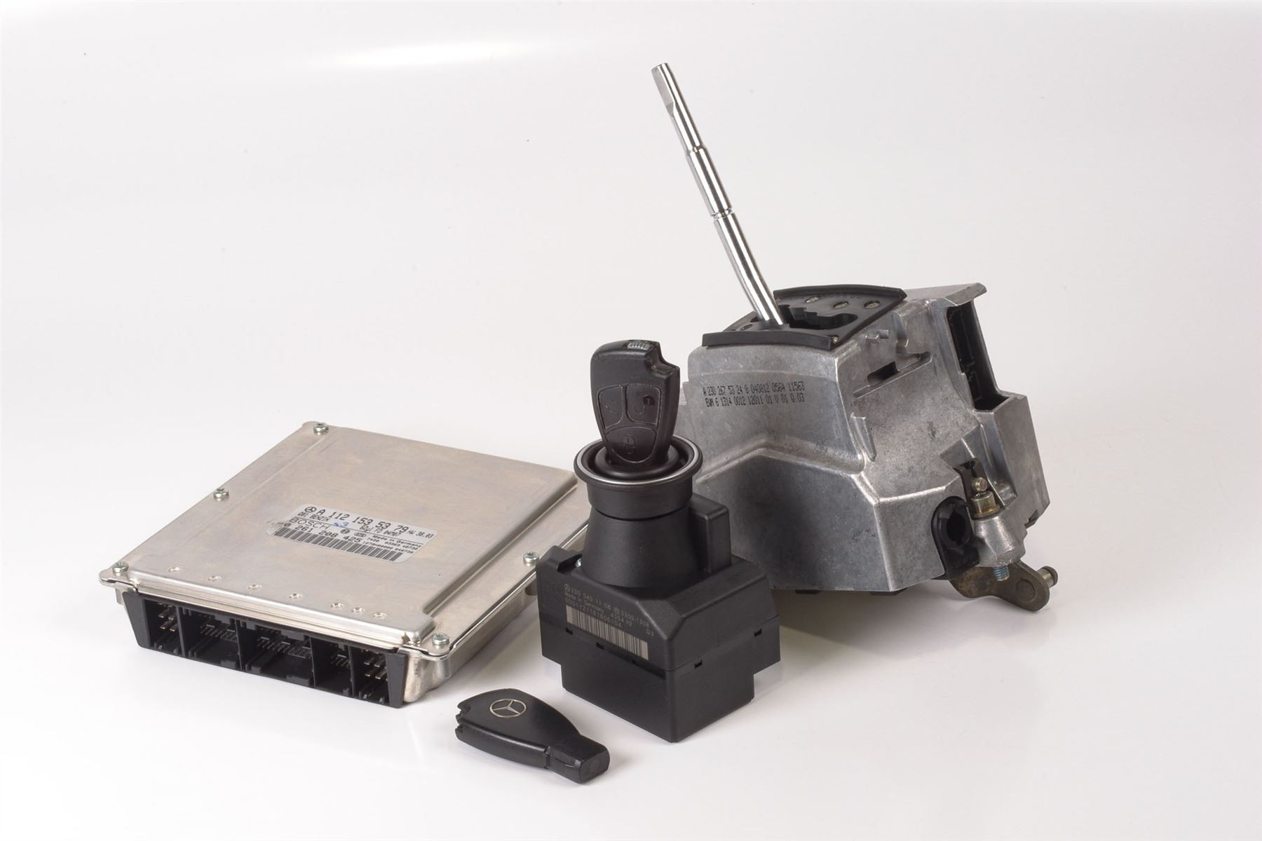 Mercedes 1121535379 Engine ECU Selector Key Fob Coded Set x2 | W163 M R170...