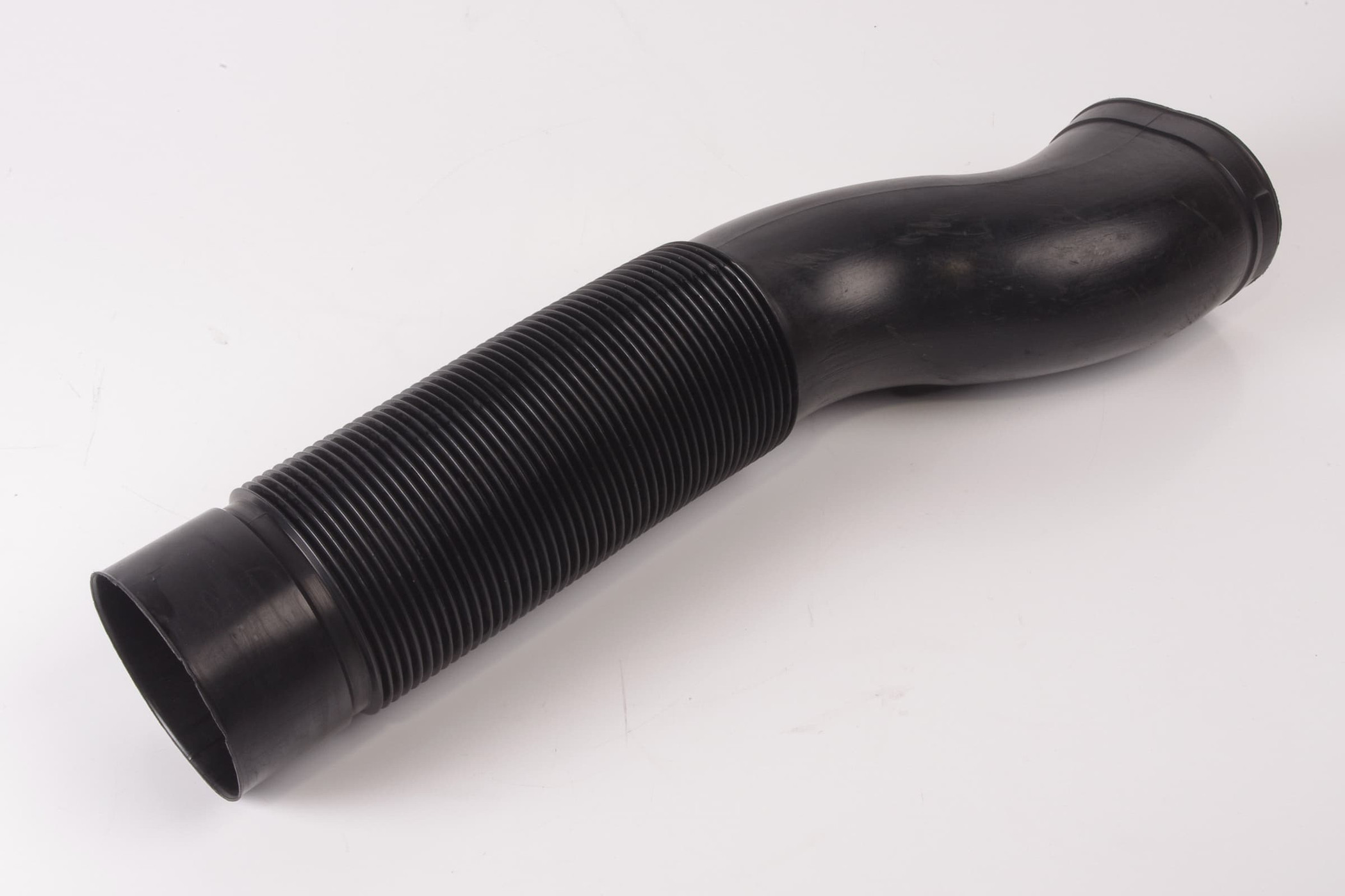 Mercedes 1190901582 Intake Pipe - Left | W140 V140 C140 S