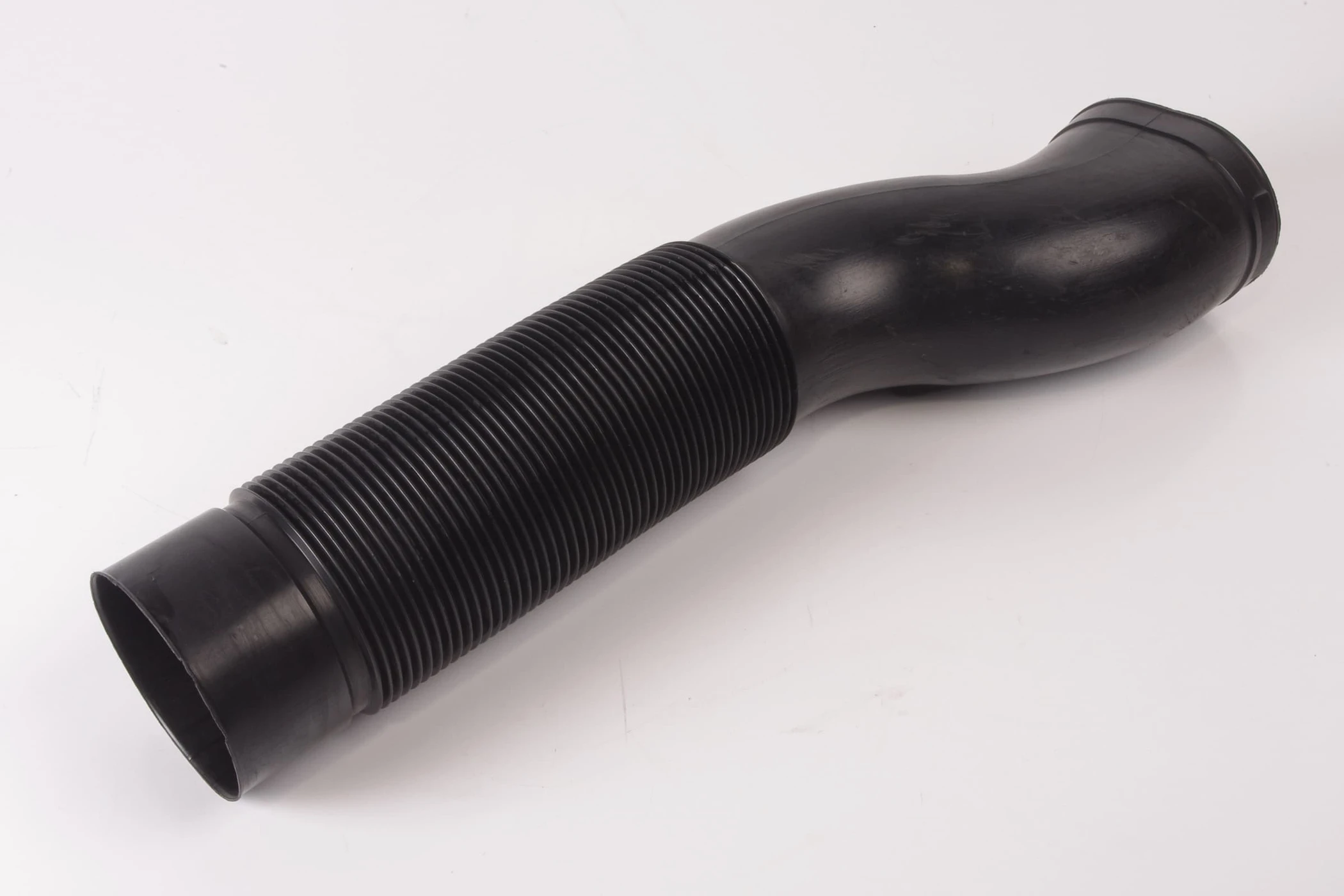 Mercedes 1190901582 Intake Pipe - Left | W140 V140 C140 S