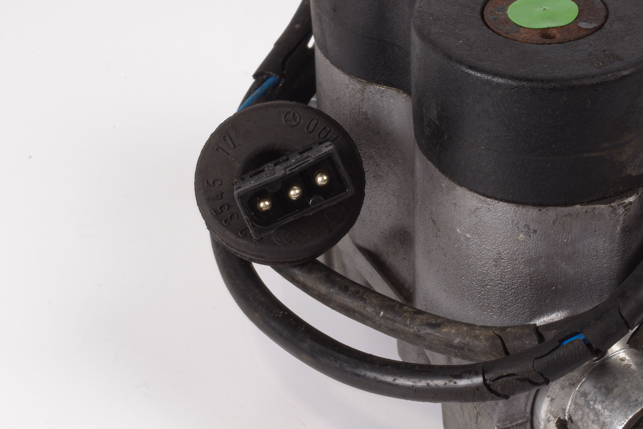 Mercedes 1293270525 Hydraulic Damping Valve - Rear Left | R129 SL