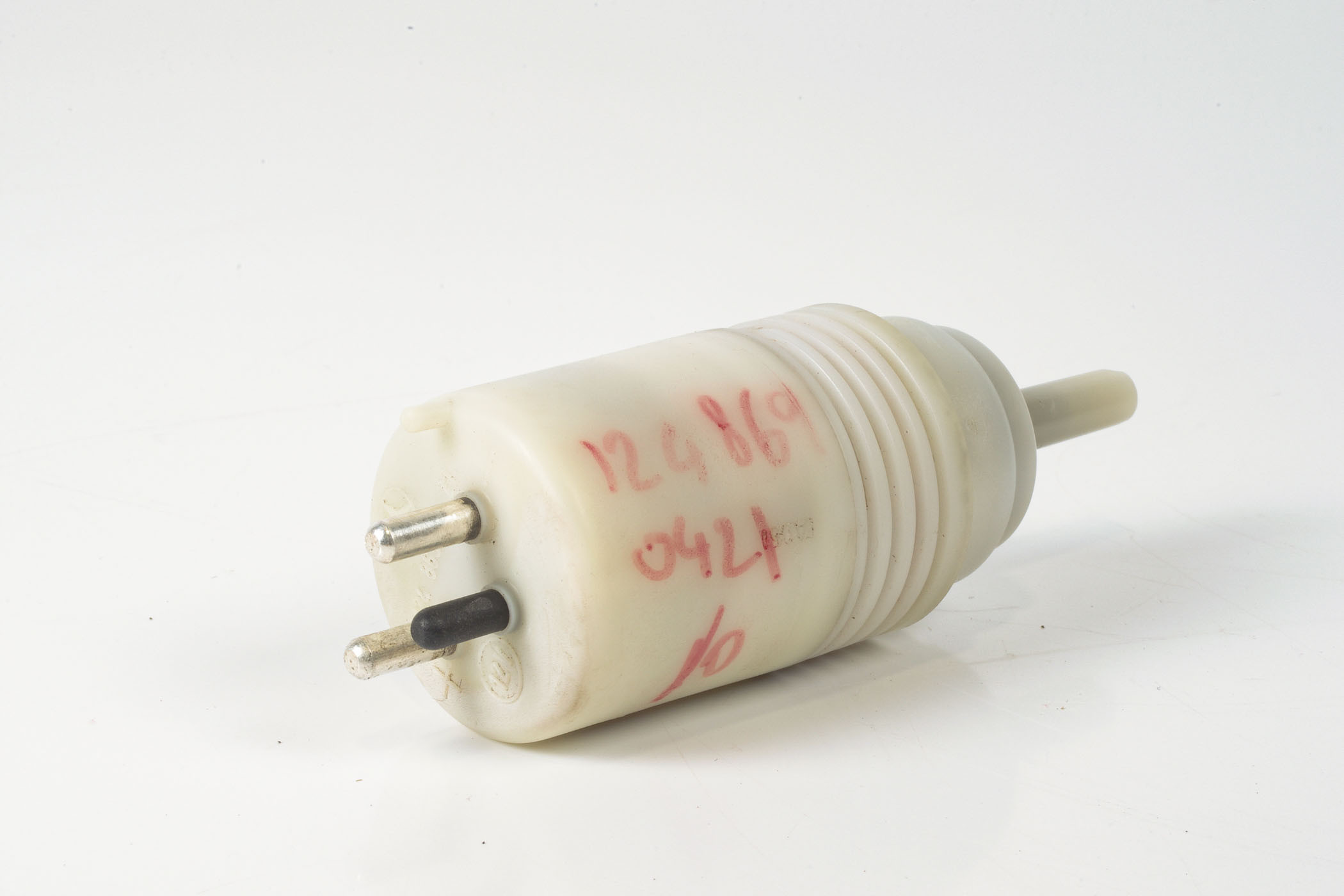 Mercedes 1248690421 Windscreen Washer Pump | C107 R107 R129 SL W108 W109 W116...