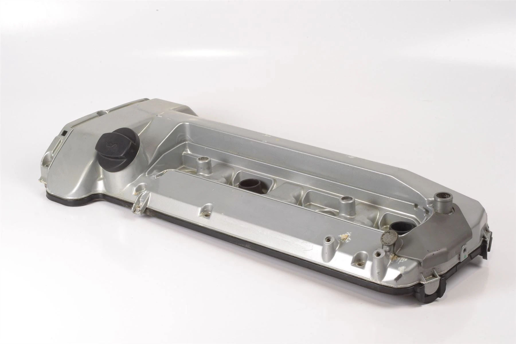 Mercedes 1190160105 Valve Cylinder Head Cover - Right | R129 SL W140 S W210 E