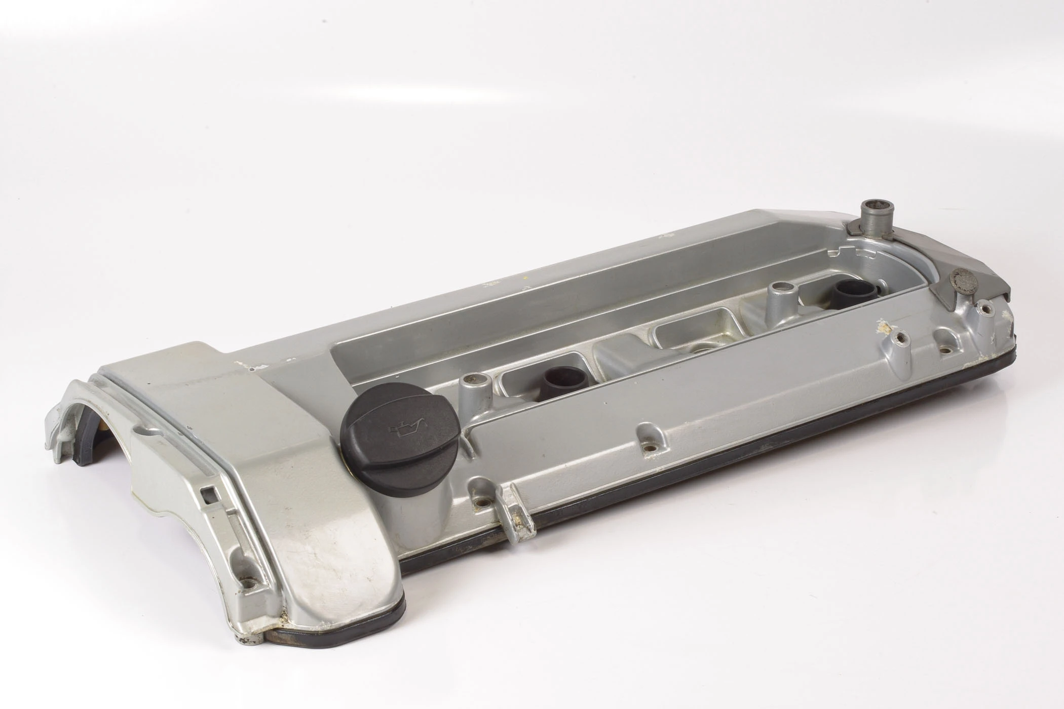 Mercedes 1190160105 Valve Cylinder Head Cover - Right | R129 SL W140 S W210 E