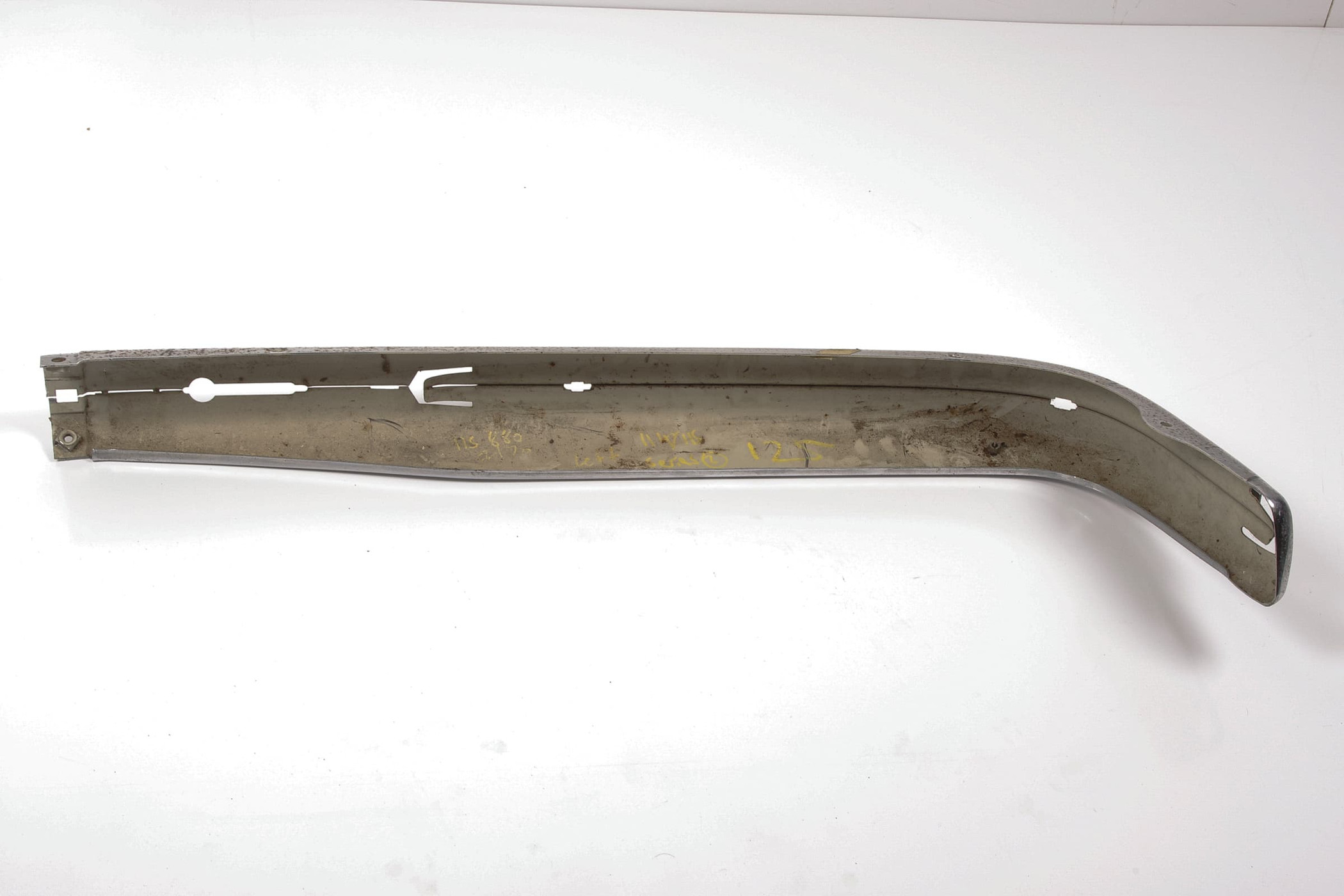 Mercedes 1158802170 Bumper Chrome - Front Left (New Old St.) | W114 W115 E