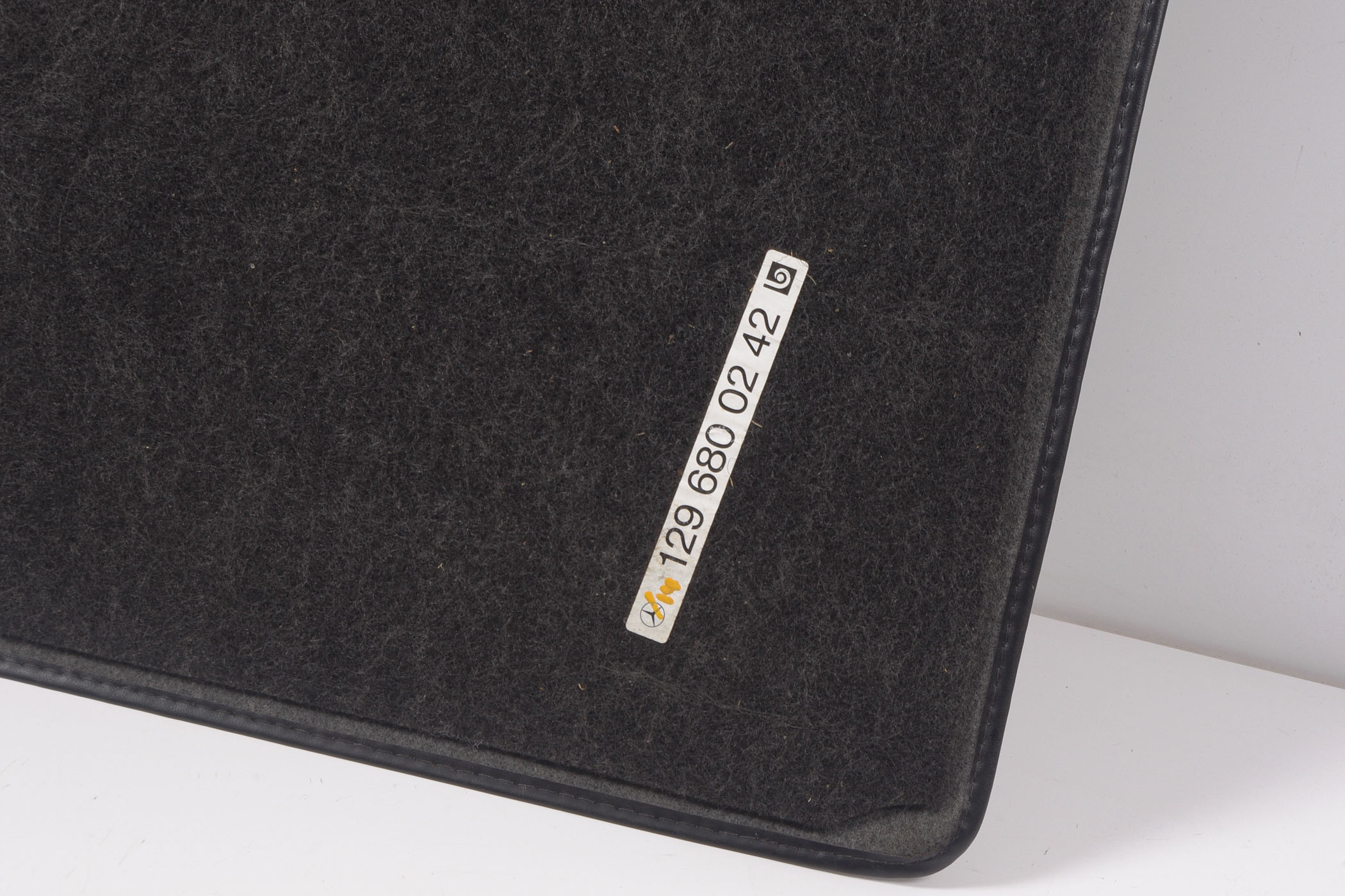 Mercedes 1296800242 Boot Mat - Grey (a) | R129 SL