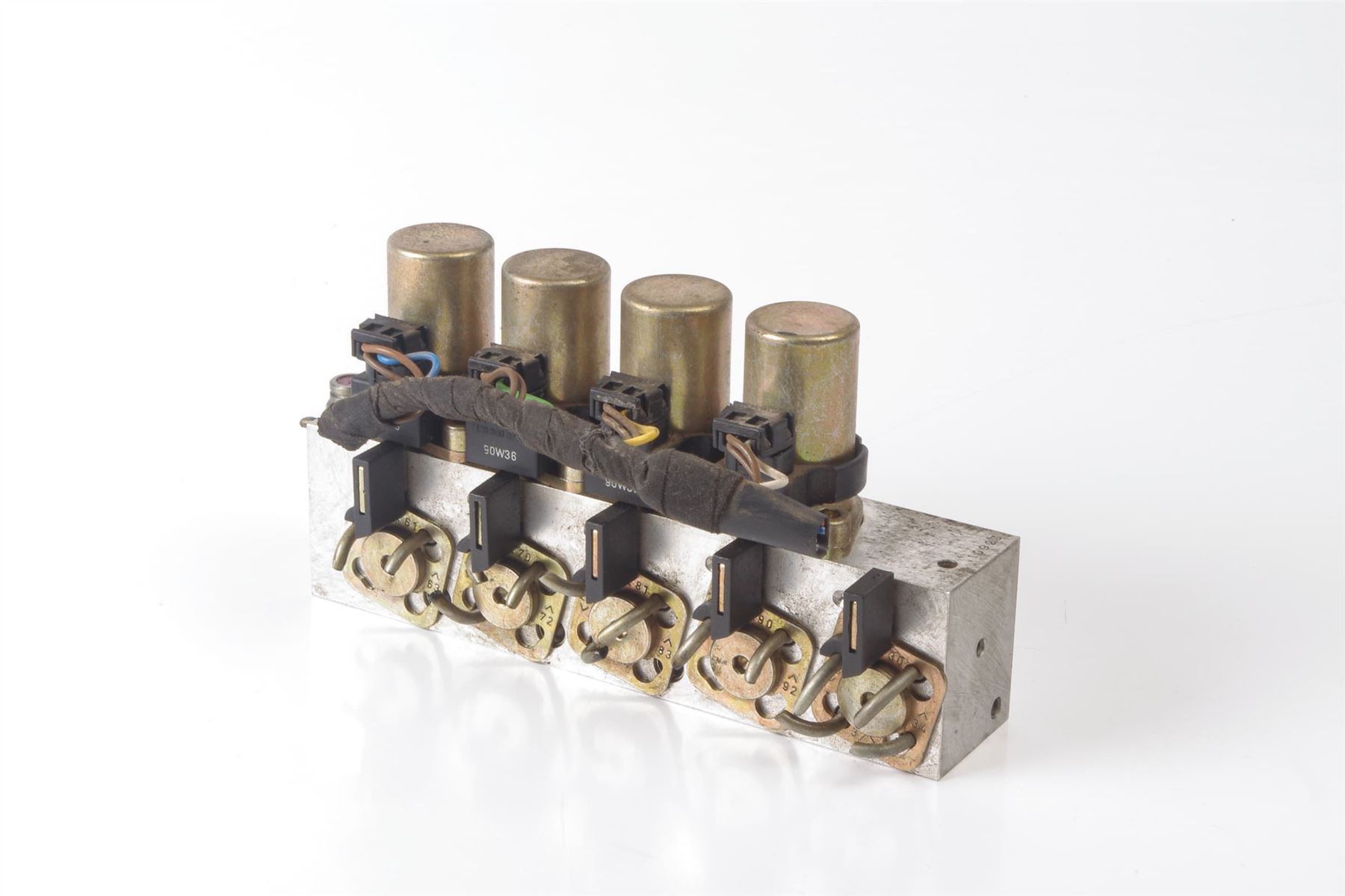 Mercedes 1298000878 Roof Hydraulic Valve Block | R129 SL