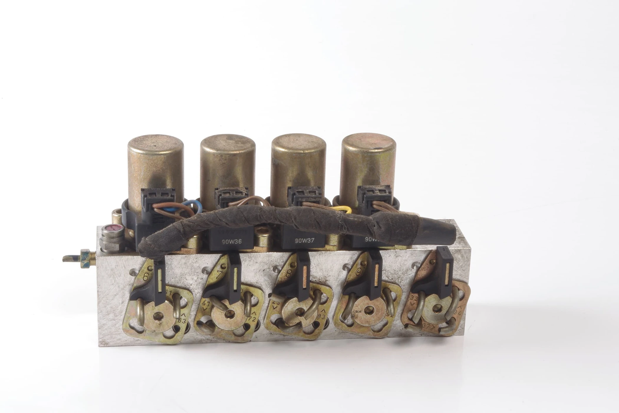 Mercedes 1298000878 Roof Hydraulic Valve Block | R129 SL