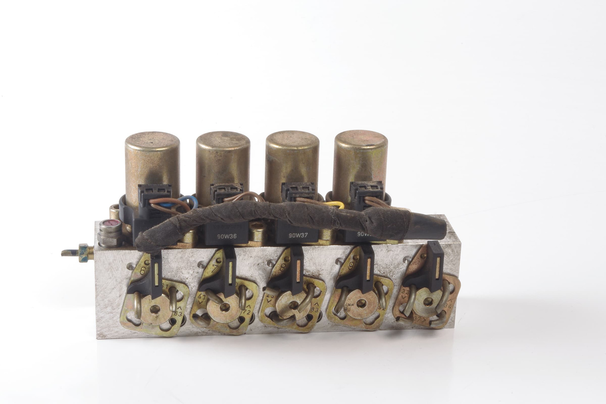Mercedes 1298000878 Roof Hydraulic Valve Block | R129 SL