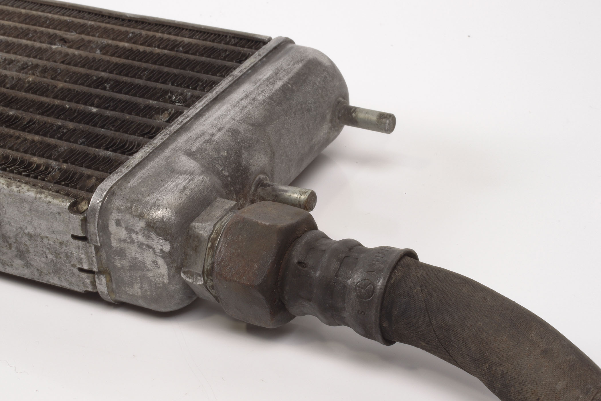 Mercedes 1405000000 Oil Cooler | W124 E W140 V140 C140 S W463 G