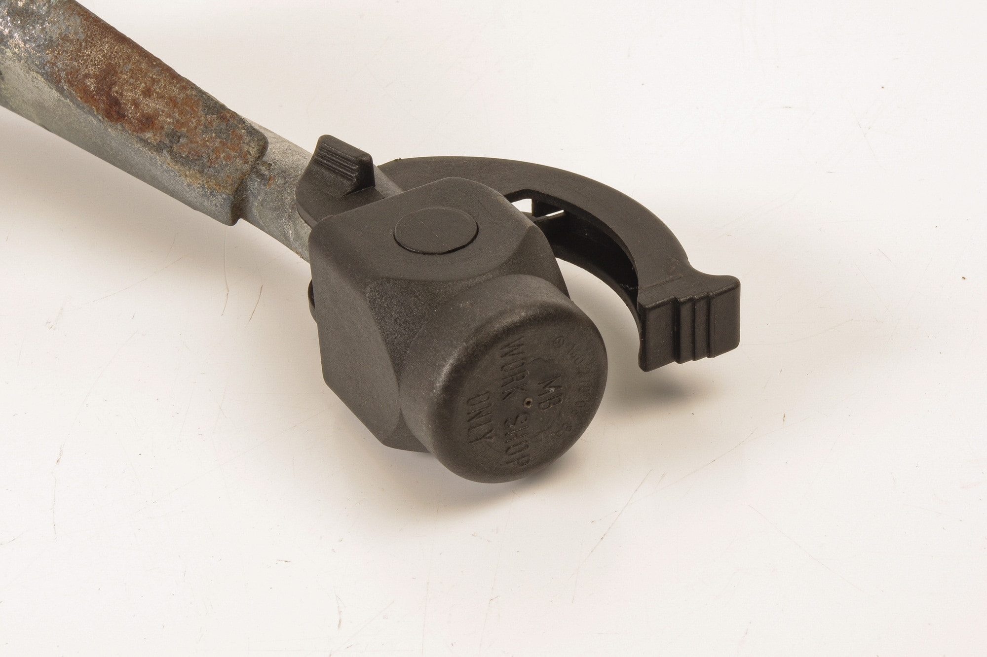 Mercedes 1402700683 Oil Dipstick | C107 R107 R129 SL W123 W124 W210 E W126...