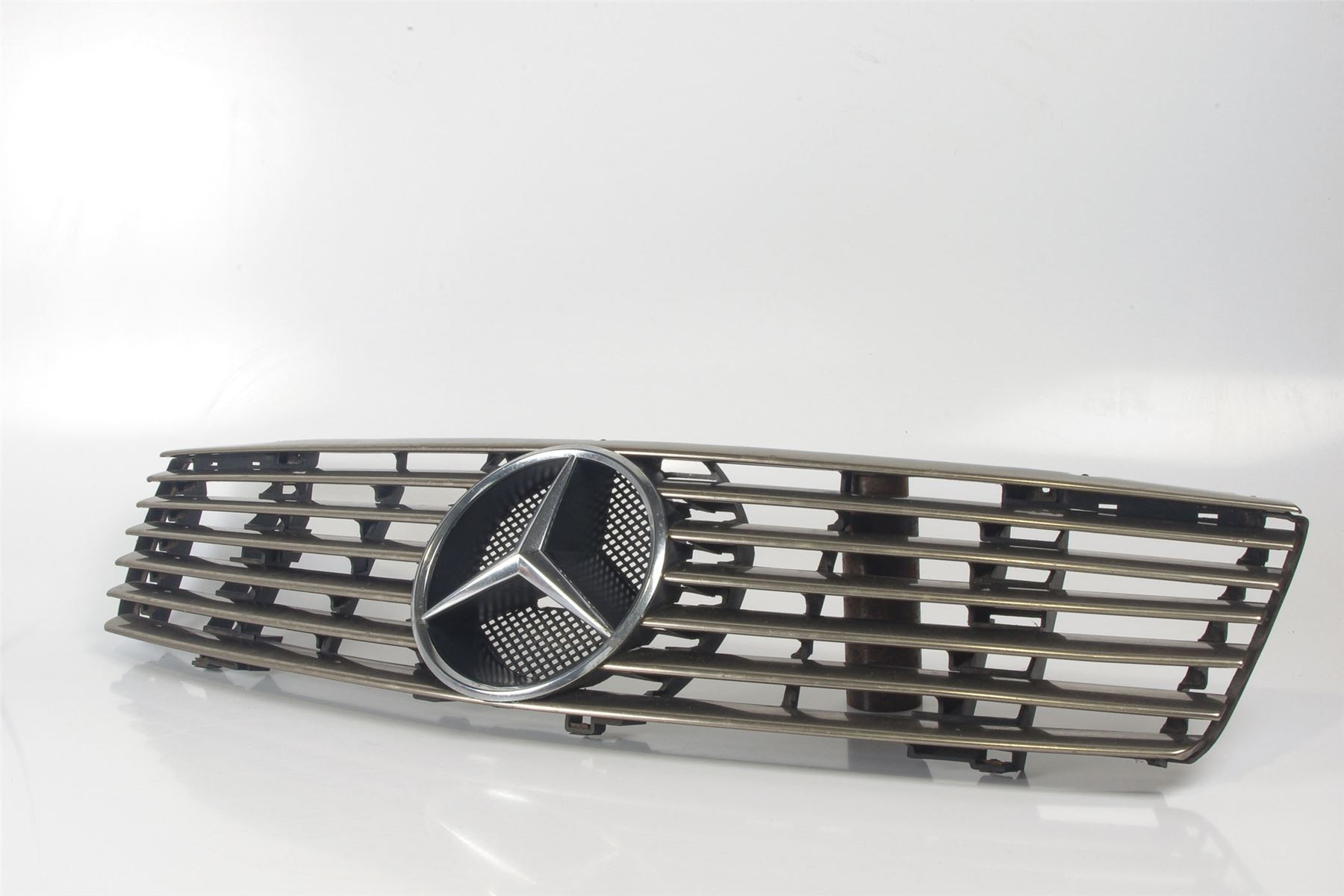 Mercedes 1408880060 Bonnet Grille - Front Silver | R129 SL W140 V140 C140 S