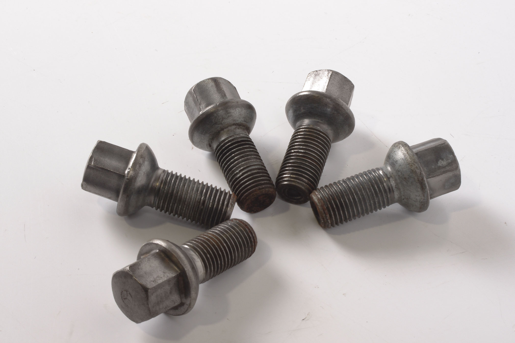 Mercedes 2114010370 Wheel Bolt x5 | W163 M W169 A W211 E C219 CLS W220 S R230...