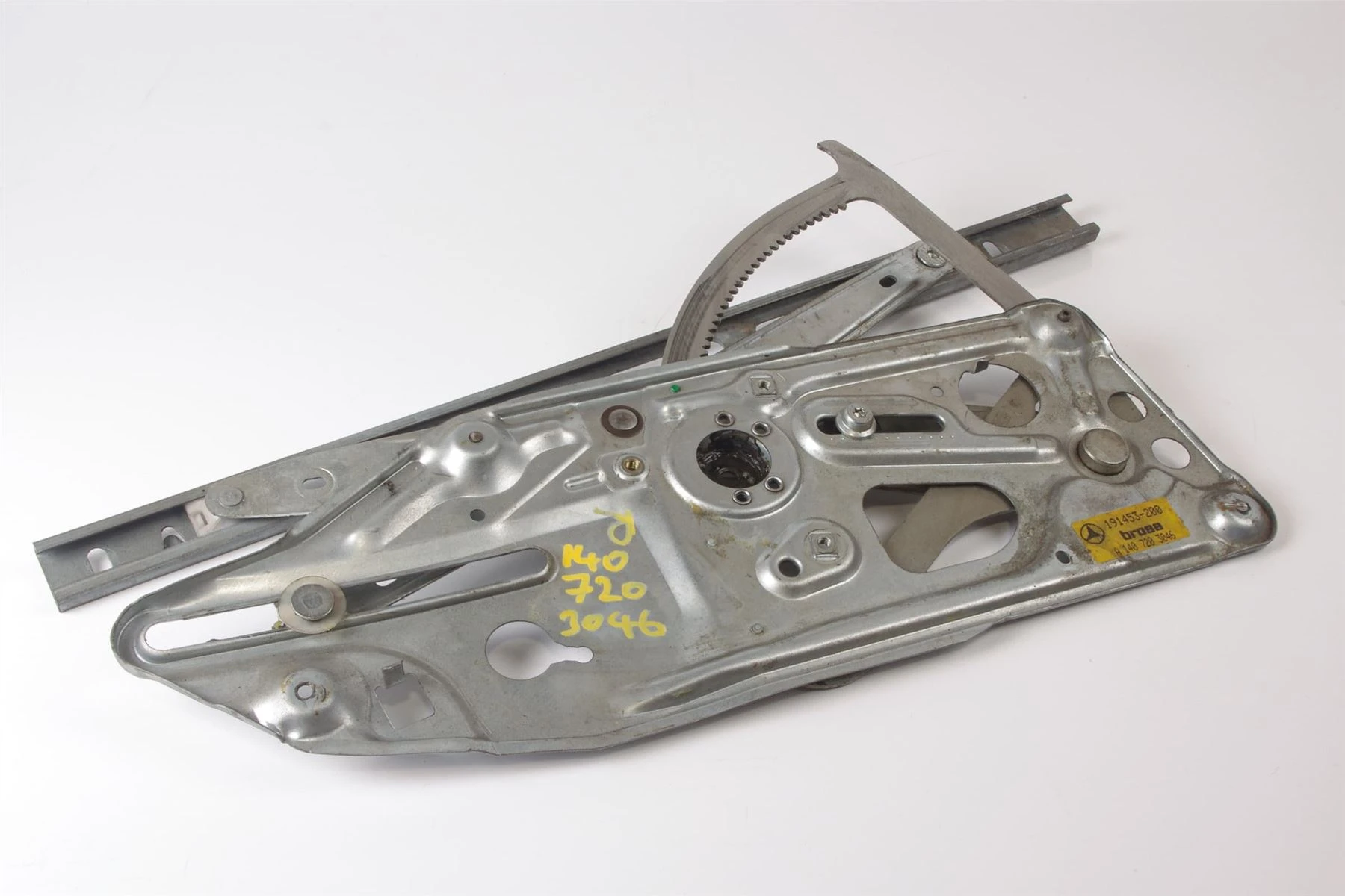 Mercedes 1407203046 Window Regulator - Right | W140 V140 S