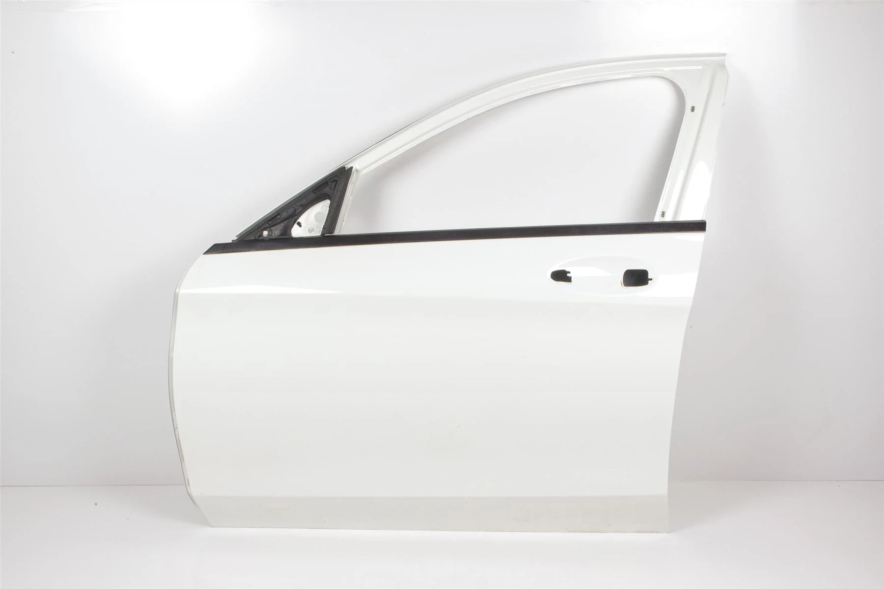 Mercedes 2057200105 Door Shell - Front Left White | W205 S205 C