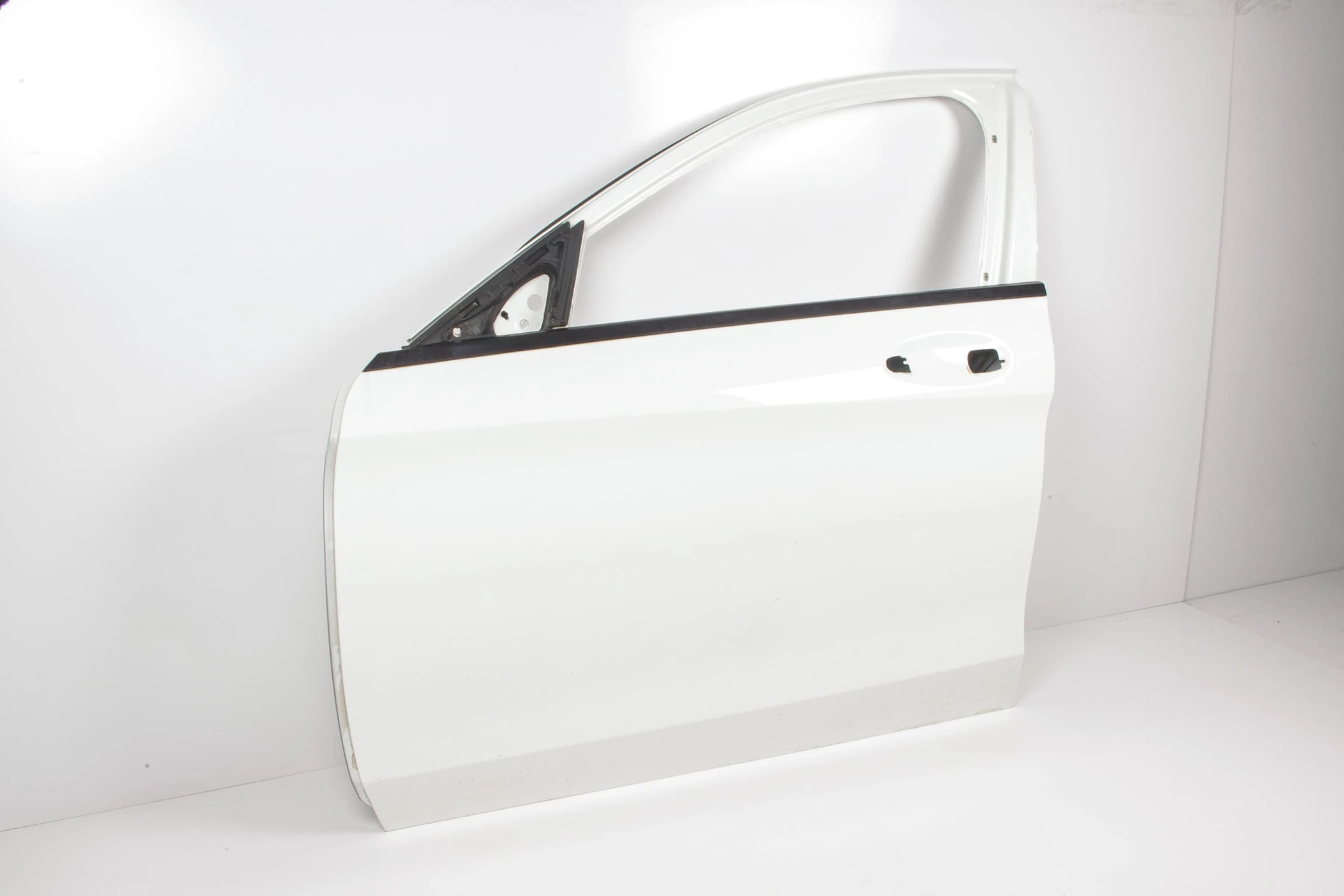 Mercedes 2057200105 Door Shell - Front Left White | W205 S205 C