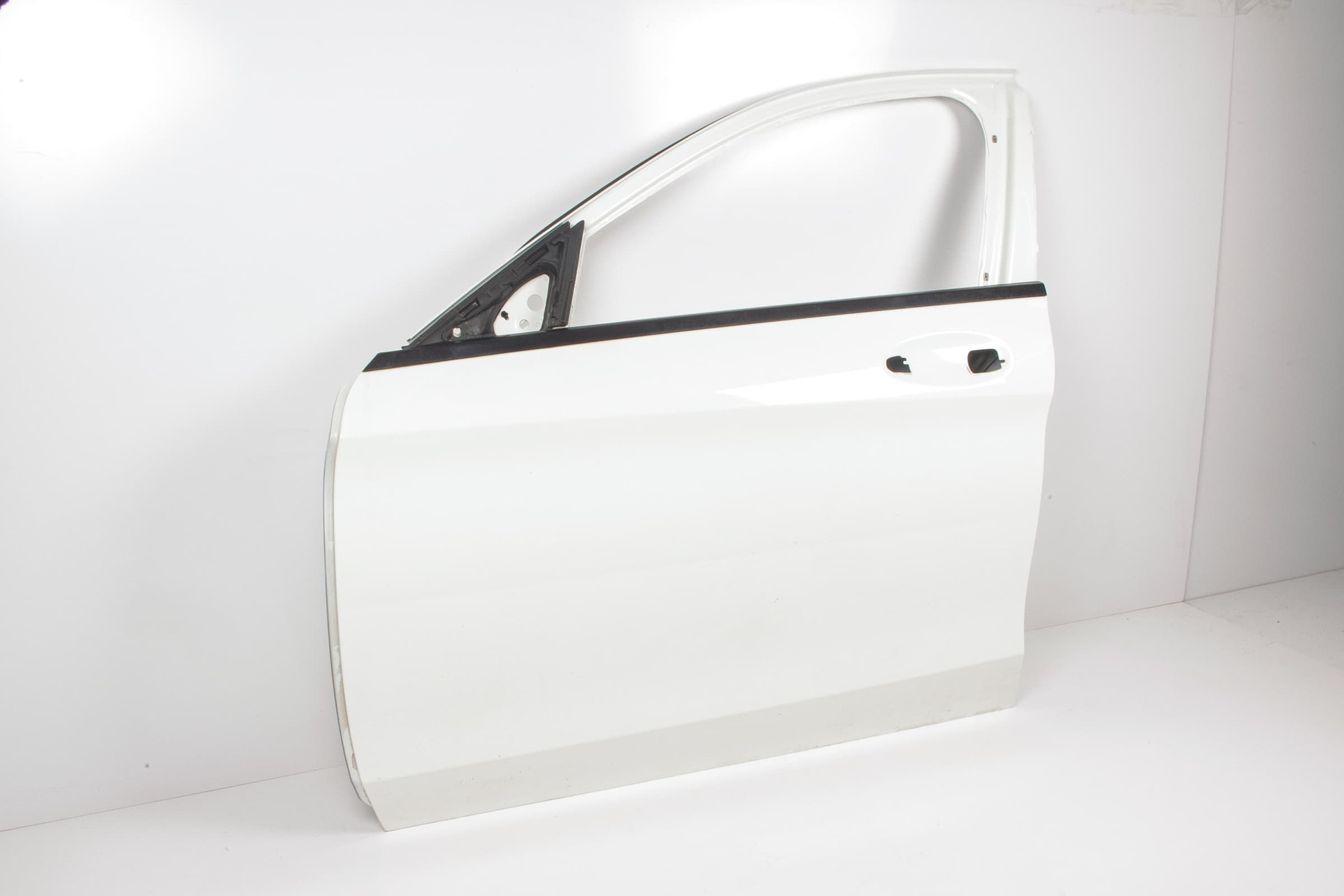 Mercedes 2057200105 Door Shell - Front Left White | W205 S205 C