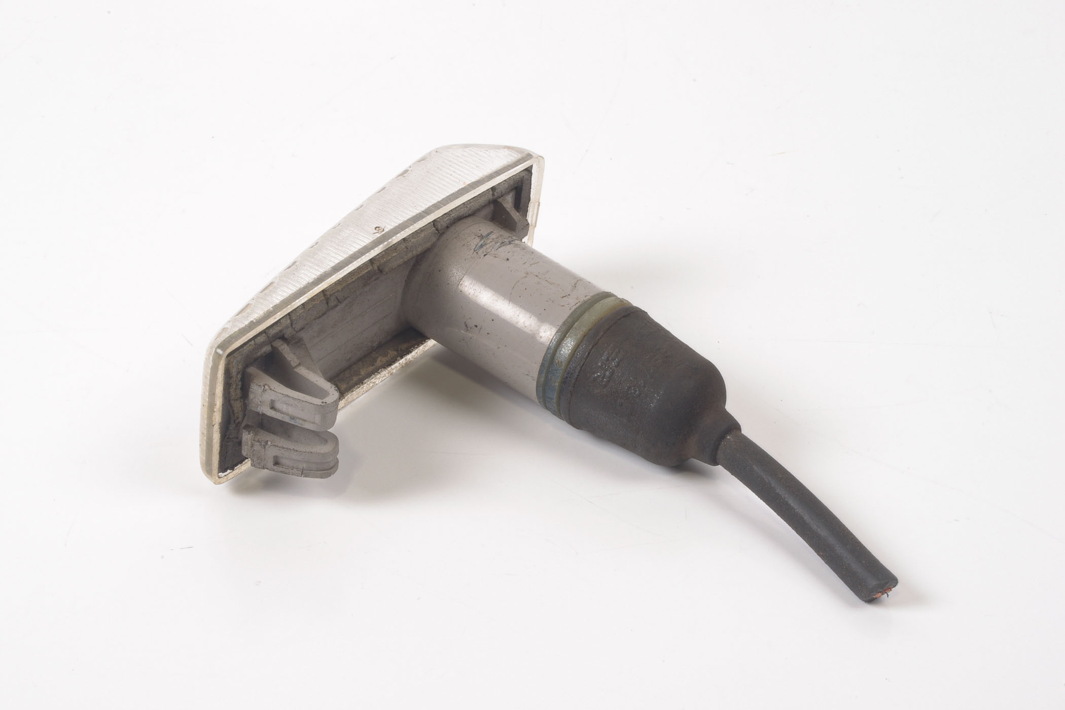 Mercedes 2028201621 Indicator Lens | R129 SL W140 V140 C140 S W202 S202 C