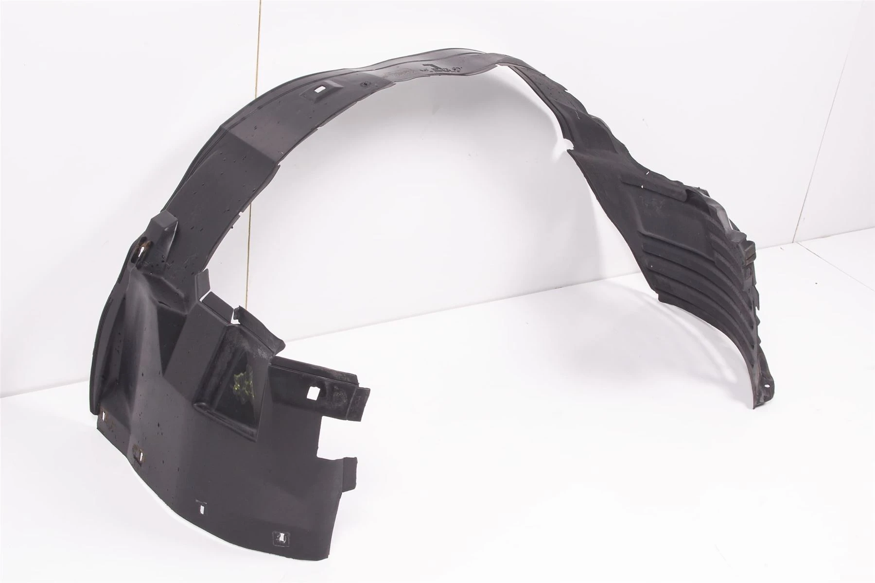 Mercedes 1406980130 Wheel Arch Liner - Front Left | W140 V140 S