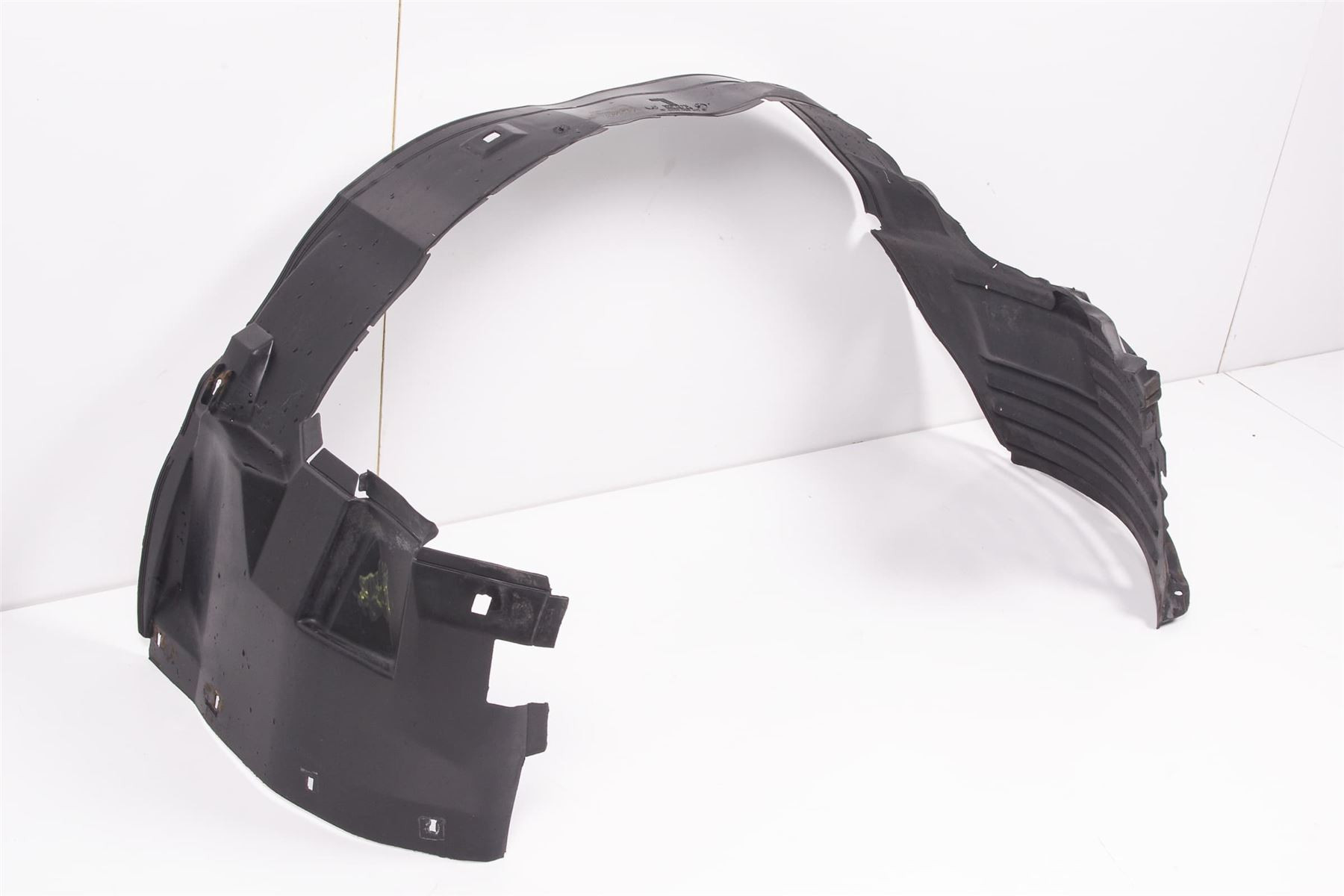 Mercedes 1406980130 Wheel Arch Liner - Front Left | W140 V140 S